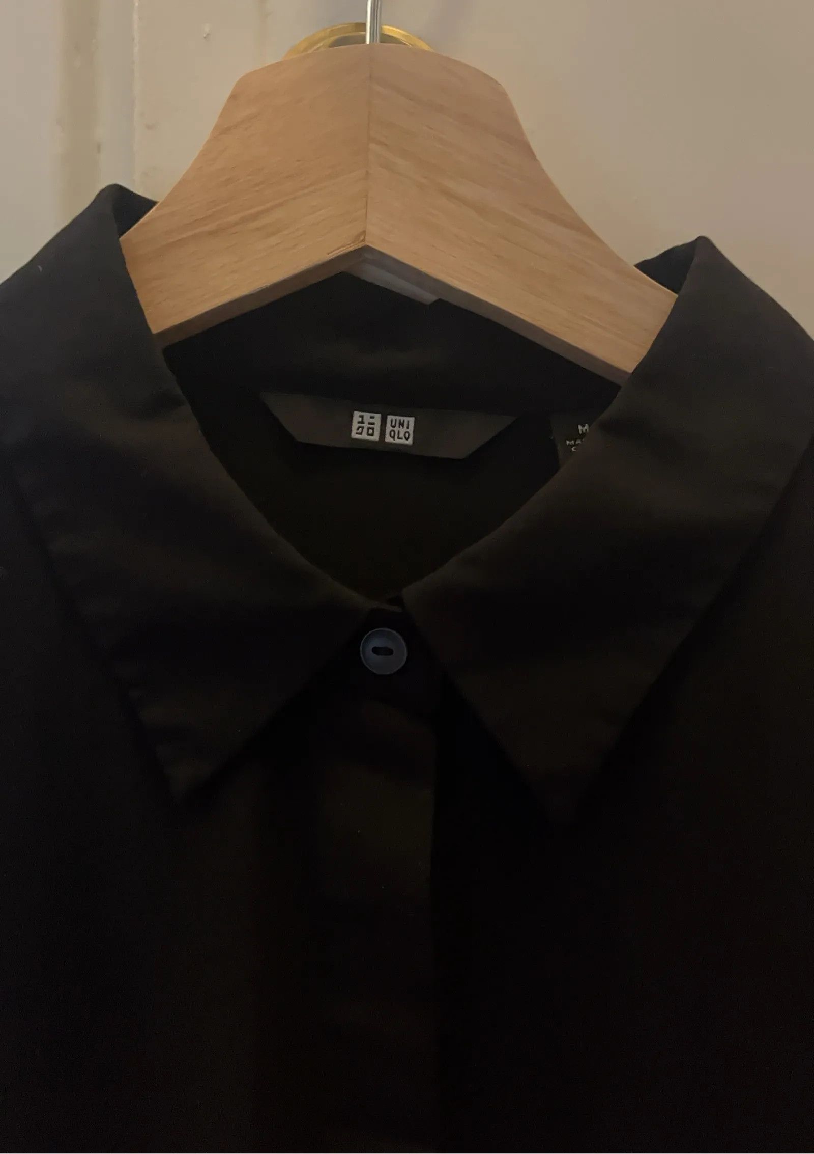 Uniqlo Uniqlo Blouse Size M / US 6-8 / IT 42-44 - 2 Thumbnail