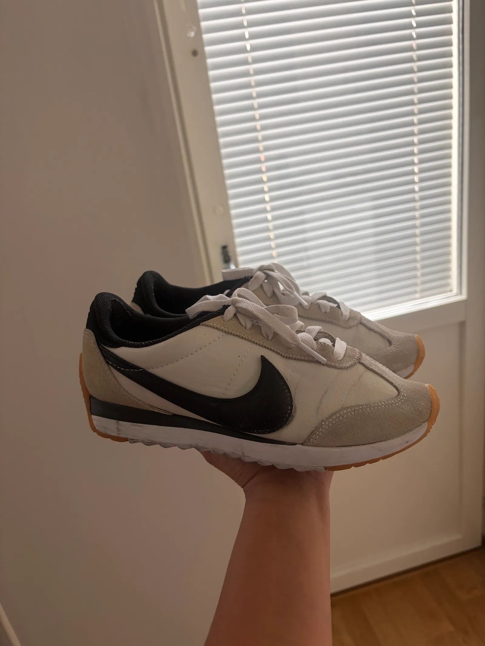 Nike Nike Sneakers Size US 7.5 / IT 37.5 - 2 Thumbnail