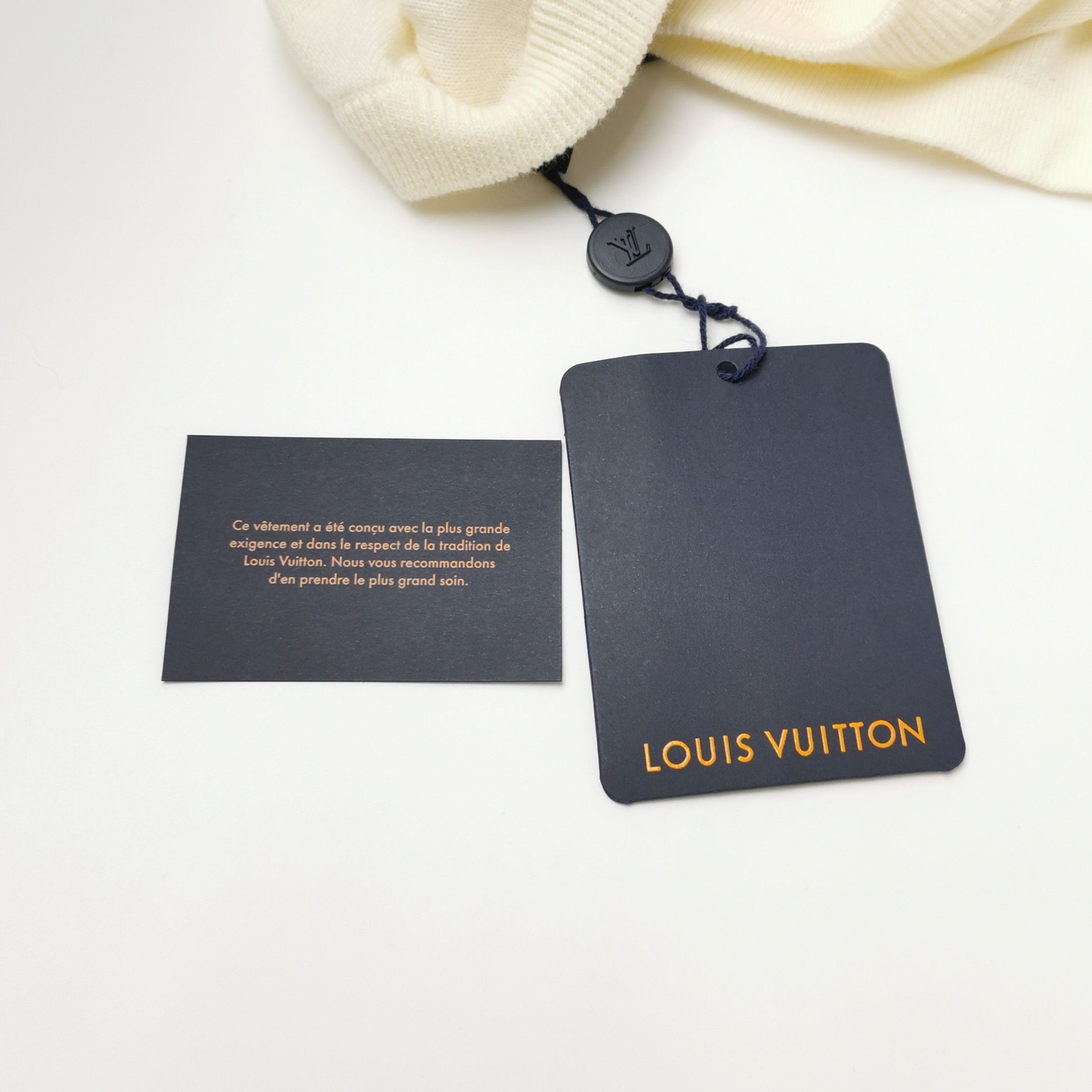 Louis Vuitton Louis Vuitton Men s Sweaters Knitwear Size US S / EU 44-46 / 1 - 4 Thumbnail