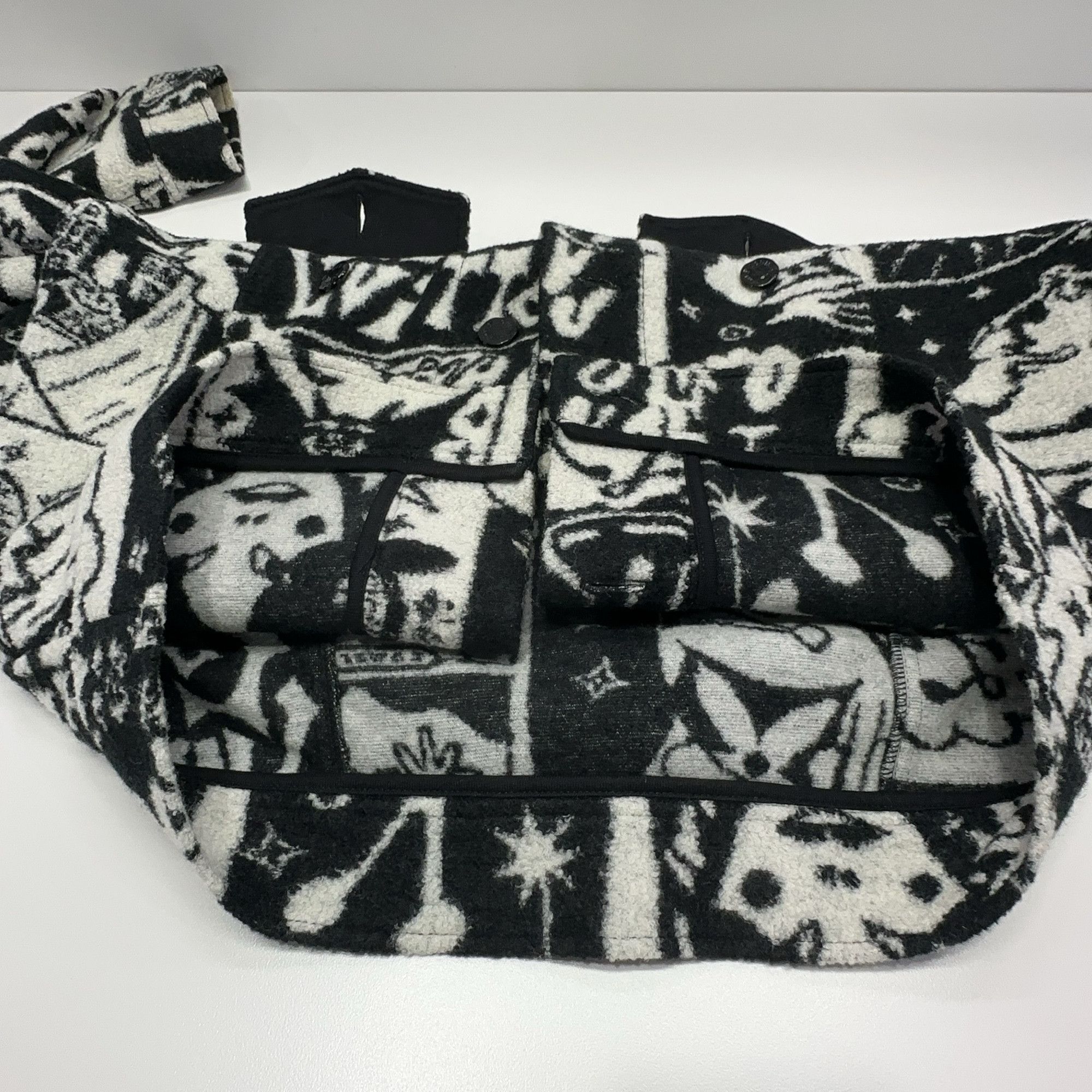 Louis Vuitton Louis Vuitton Graphic Wool Blend Jacket Size M Size US M / EU 48-50 / 2 - 8 Thumbnail