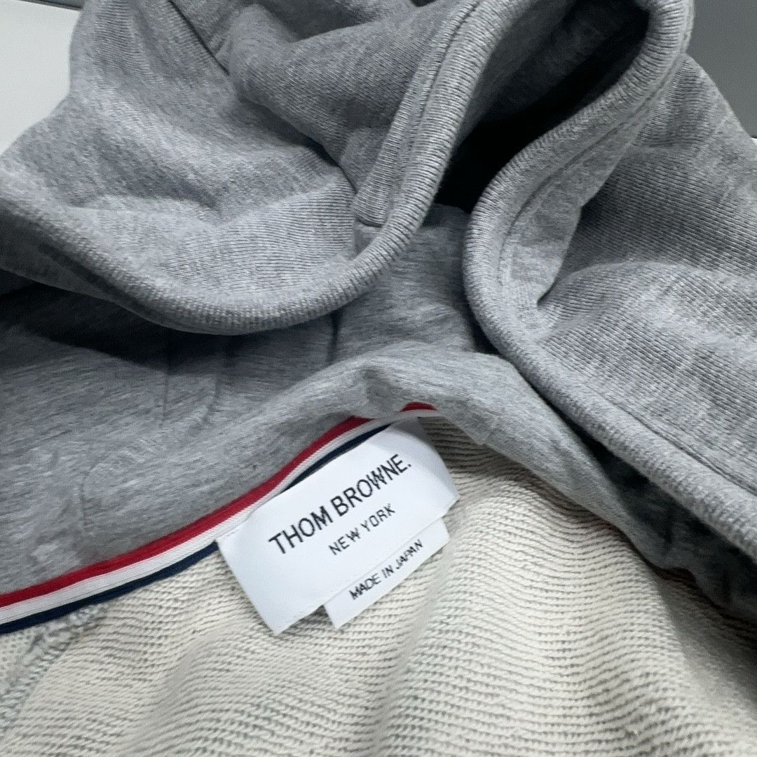 Thom Browne Thom Browne 4-Bar Stripe Hoodie Gray Size 4 Size US XL / EU 56 / 4 - 5 Thumbnail