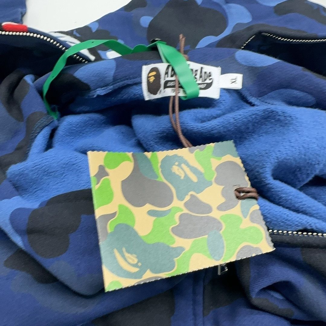 Bape A Bathing Ape Color Camo Shark Full Zip Hoodie Size XL Size US XL / EU 56 / 4 - 5 Thumbnail
