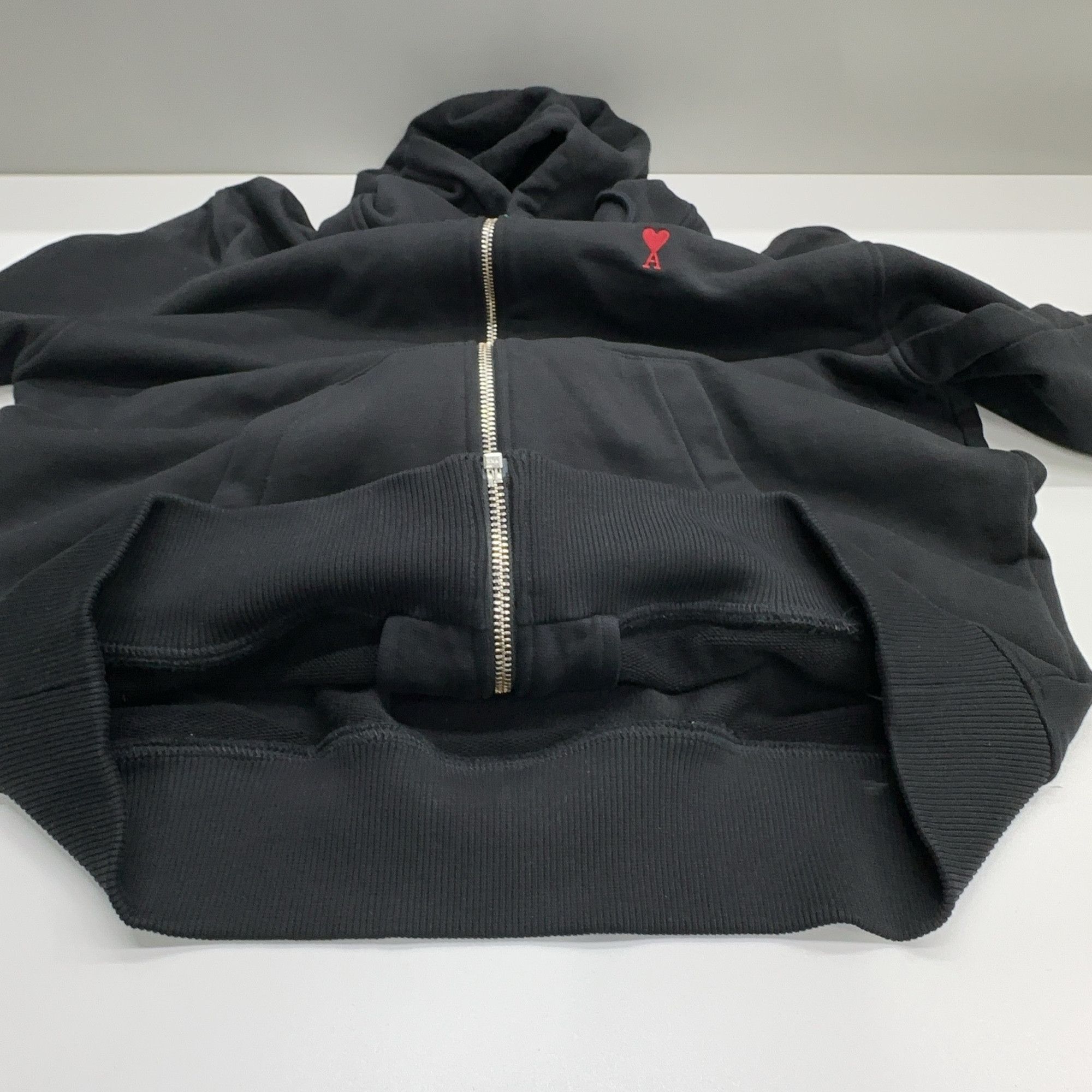 AMI Ami Paris Red Heart Zip Up Hoodie Black M Size US M / EU 48-50 / 2 - 6 Thumbnail