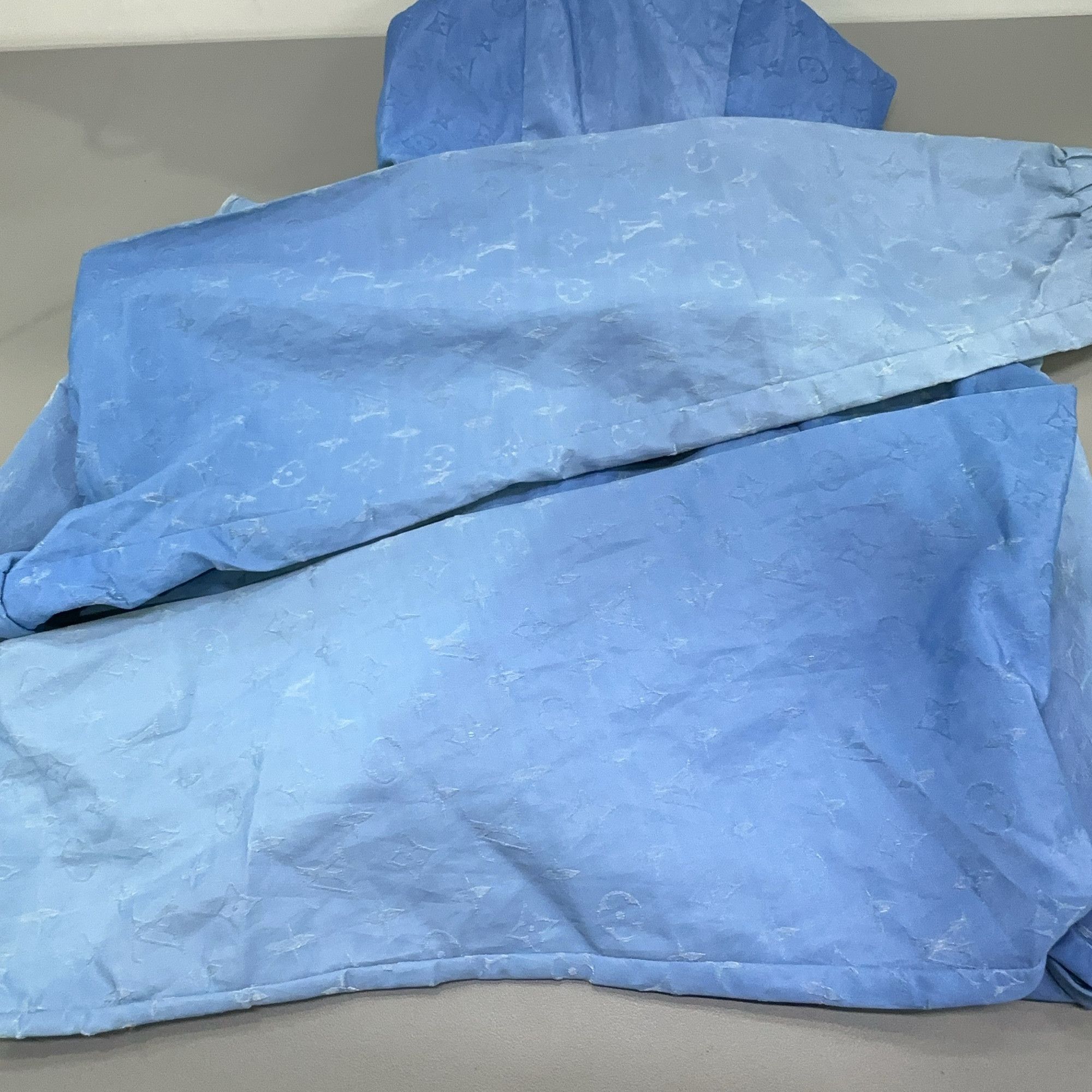 Louis Vuitton Louis Vuitton Monogram Clouds Windbreaker Size M Size US M / EU 48-50 / 2 - 17 Thumbnail