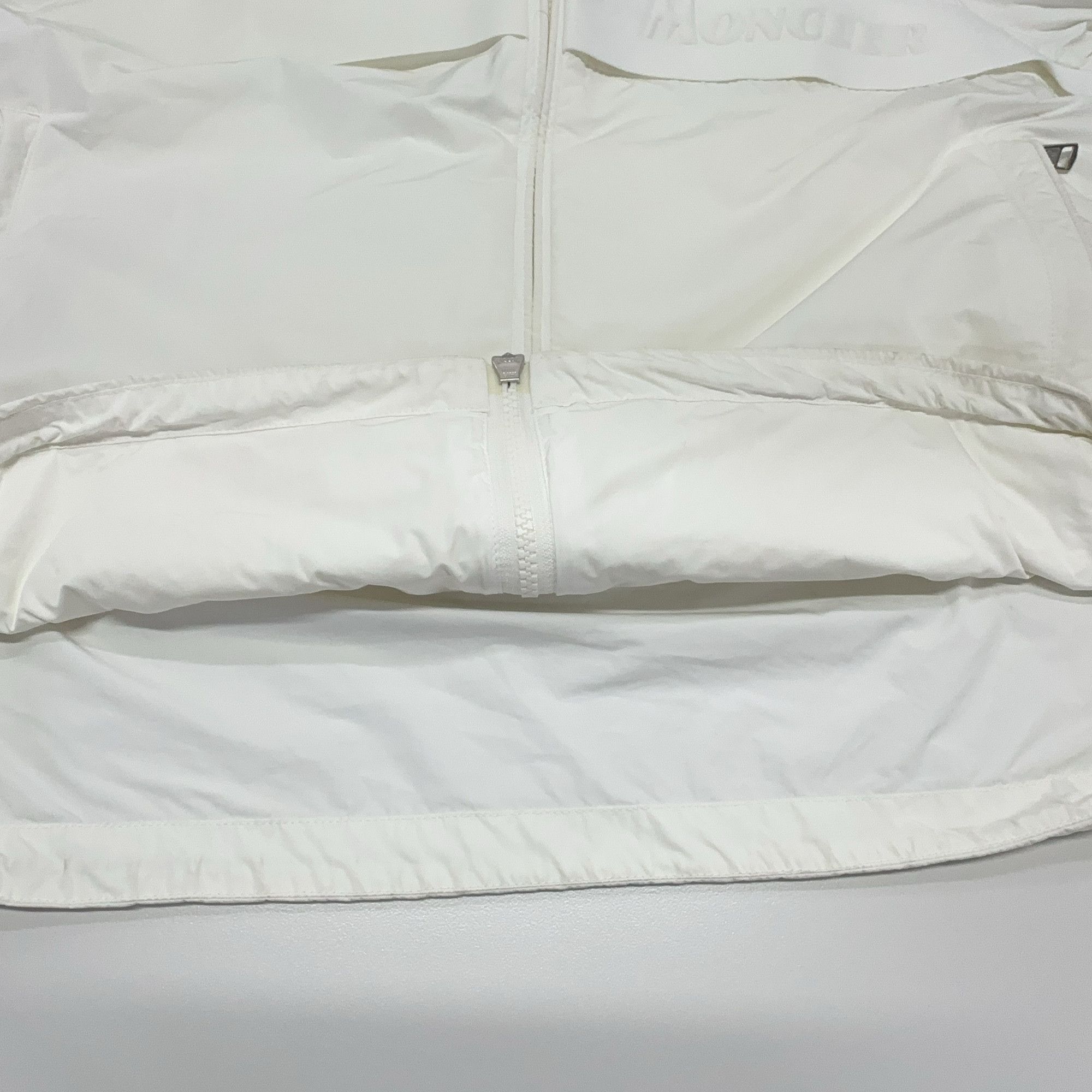Moncler Moncler Logo Light Jacket Size 3 Size US L / EU 52-54 / 3 - 9 Thumbnail