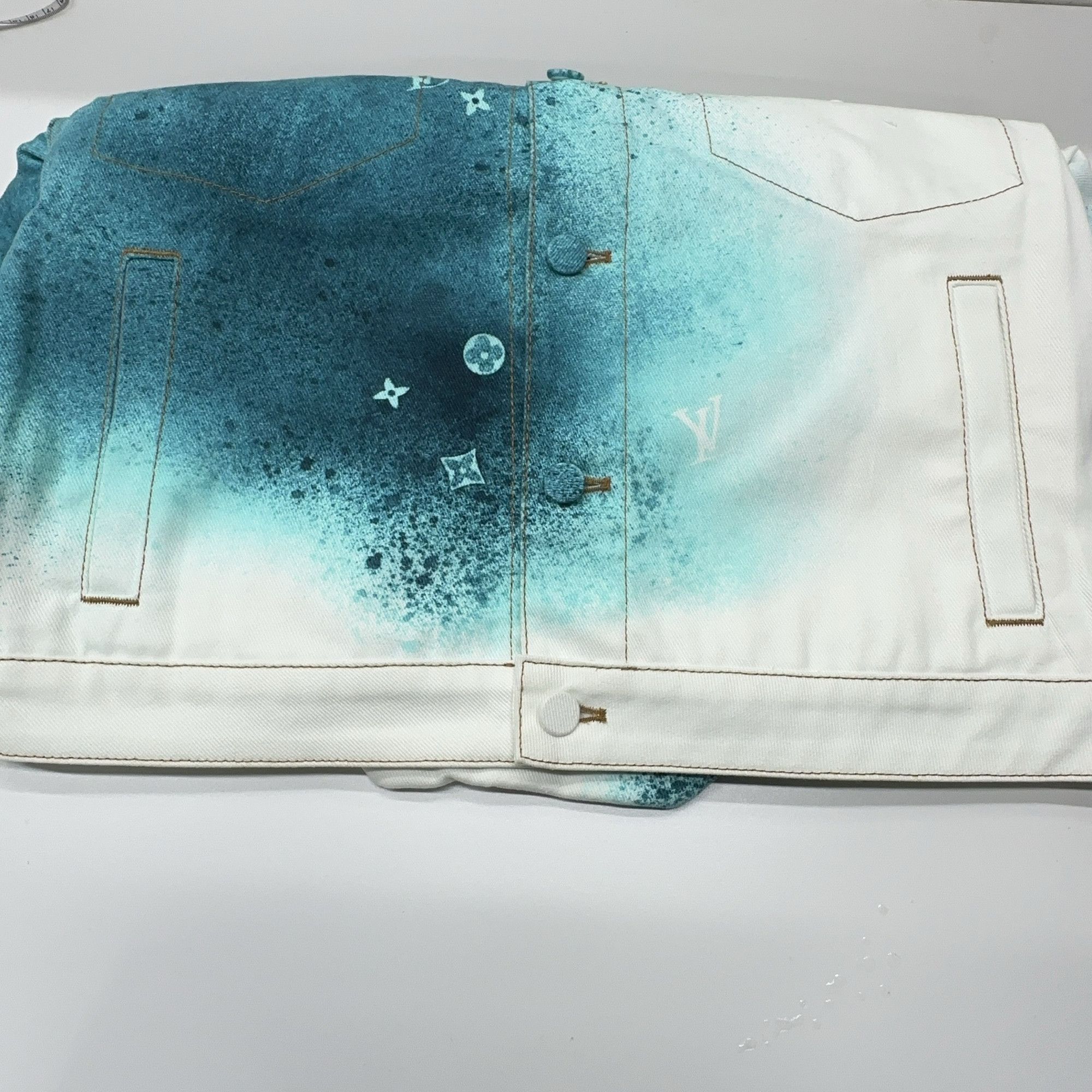 Louis Vuitton Louis Vuitton Spray Monogram Denim Jacket Size M Size US M / EU 48-50 / 2 - 6 Thumbnail