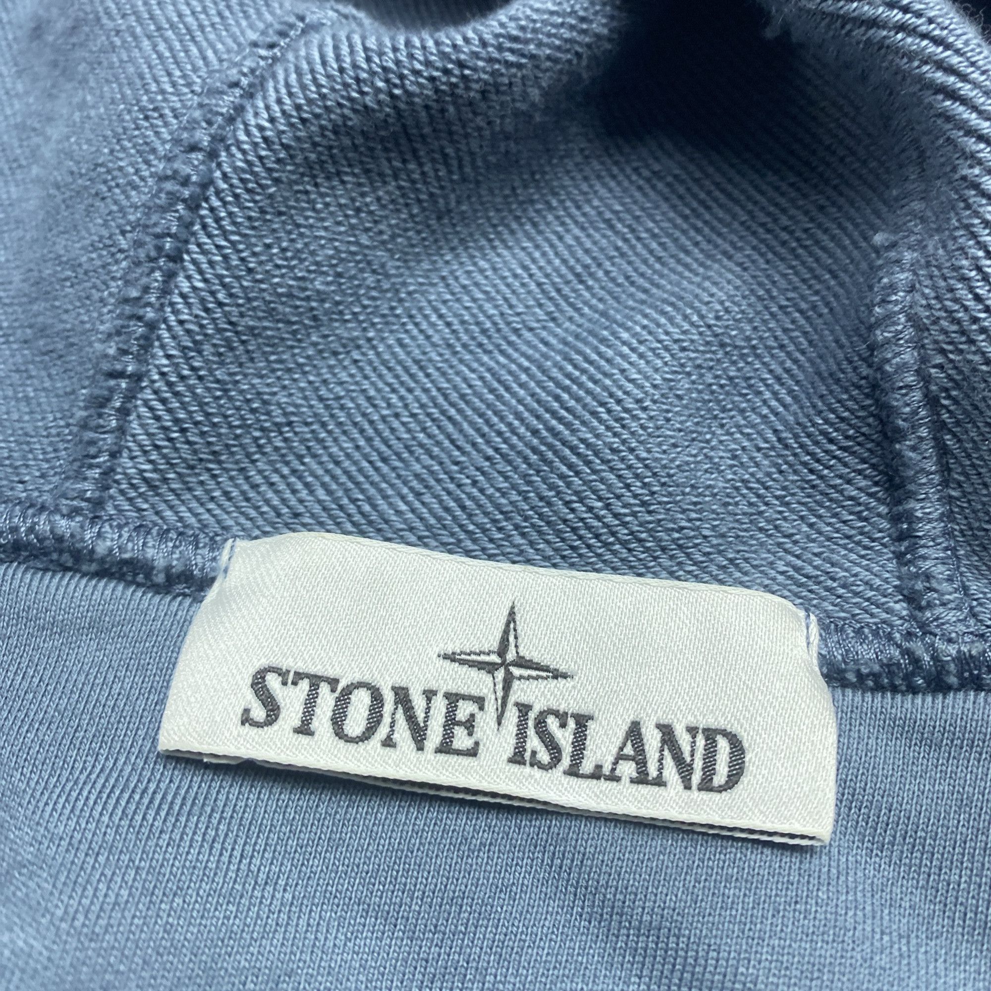 Stone Island Stone Island Logo Patch Zip-Up Hoodie Size L Size US L / EU 52-54 / 3 - 4 Thumbnail