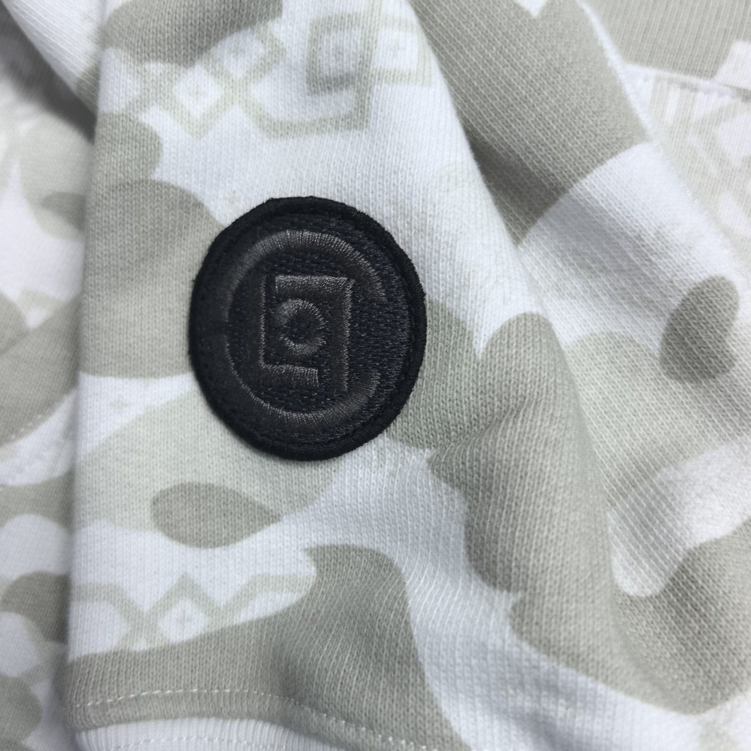 Bape A BATHING APE x CLOT Camo Split Shark Hoodie Size S Size US S / EU 44-46 / 1 - 3 Thumbnail