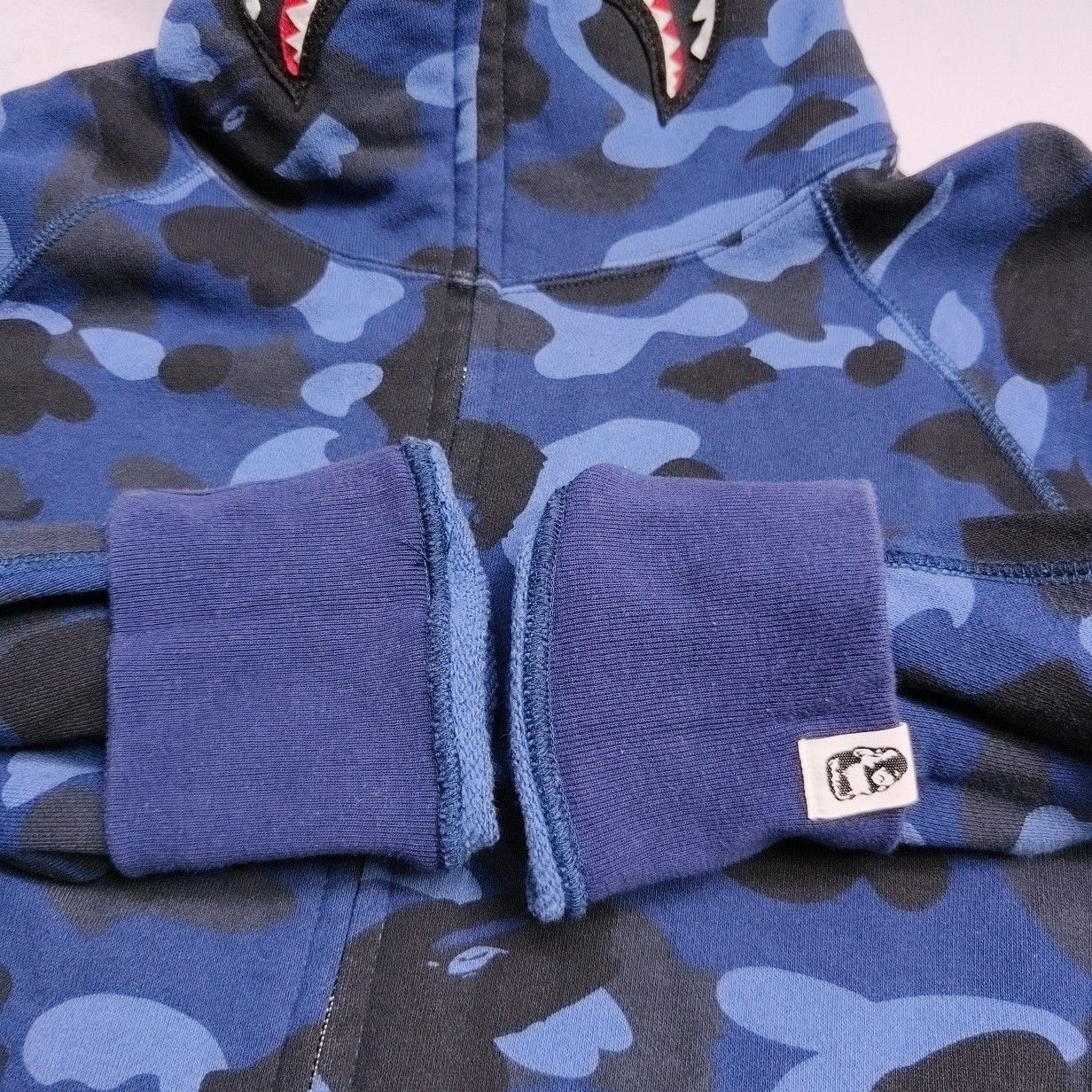 Bape A BATHING APE Blue Camo Shark Hoodie Size M Size US M / EU 48-50 / 2 - 9 Thumbnail