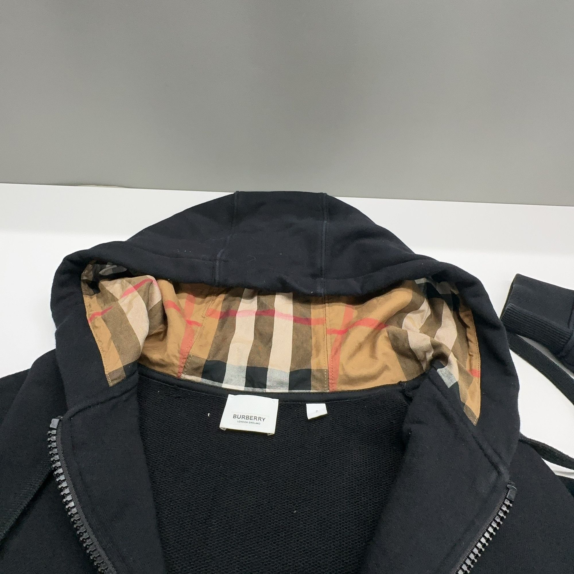 Burberry Burberry Check Lining Zip-Up Hoodie US S Size US S / EU 44-46 / 1 - 5 Thumbnail