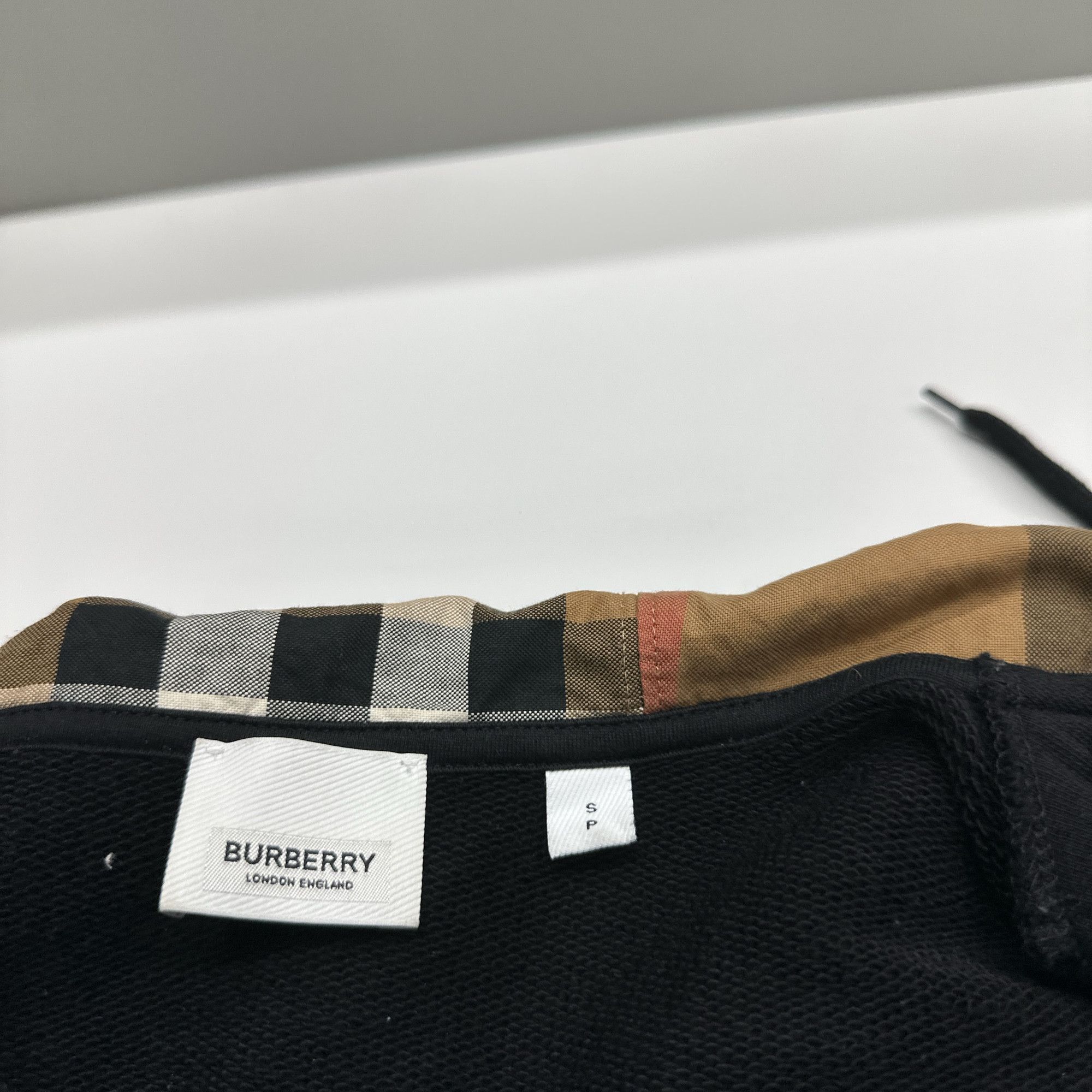 Burberry Burberry Check Lining Zip-Up Hoodie US S Size US S / EU 44-46 / 1 - 3 Thumbnail