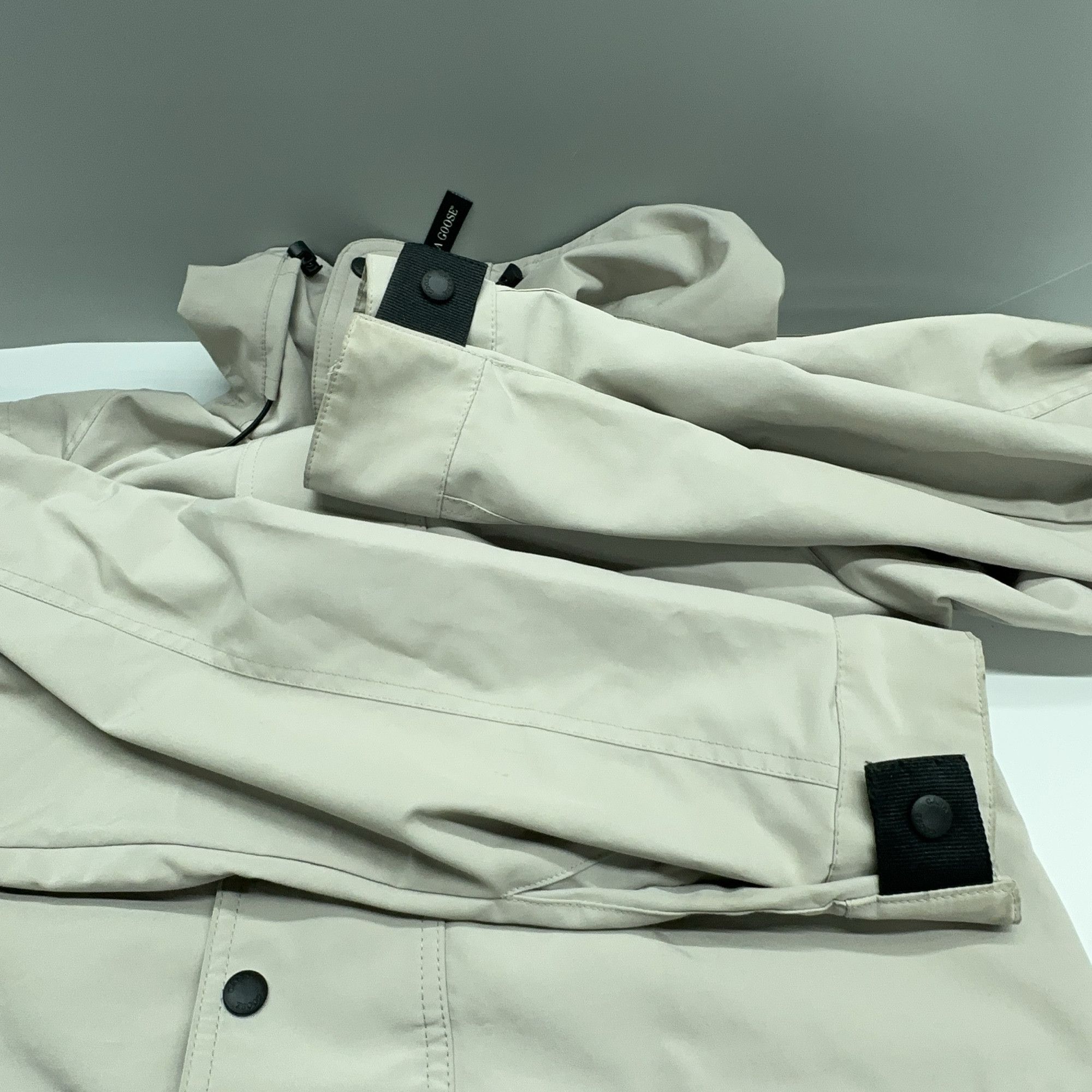 Canada Goose Canada Goose Lockeport Hooded Light Jacket Gray M Size US M / EU 48-50 / 2 - 8 Thumbnail