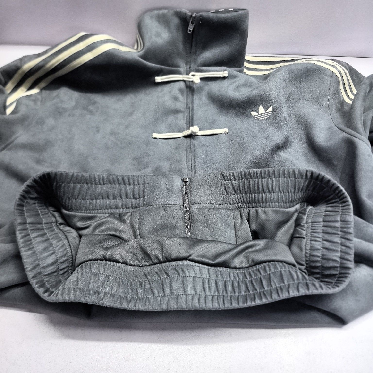Adidas Adidas Originals Chinese Knot Track Jacket Size L Size US L / EU 52-54 / 3 - 9 Thumbnail