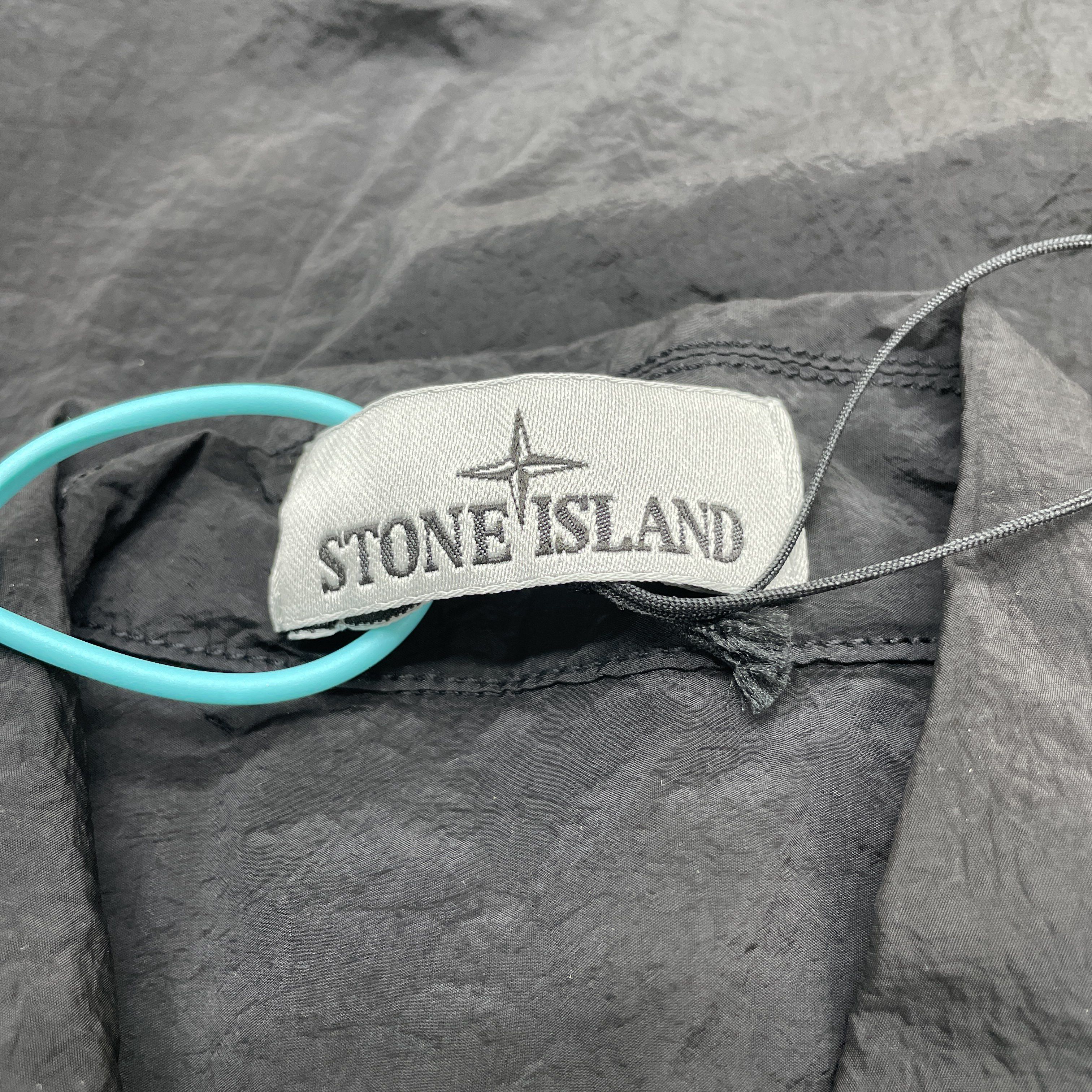 Stone Island Stone Island Nylon Metal Overshirt Size L Size US L / EU 52-54 / 3 - 2 Thumbnail