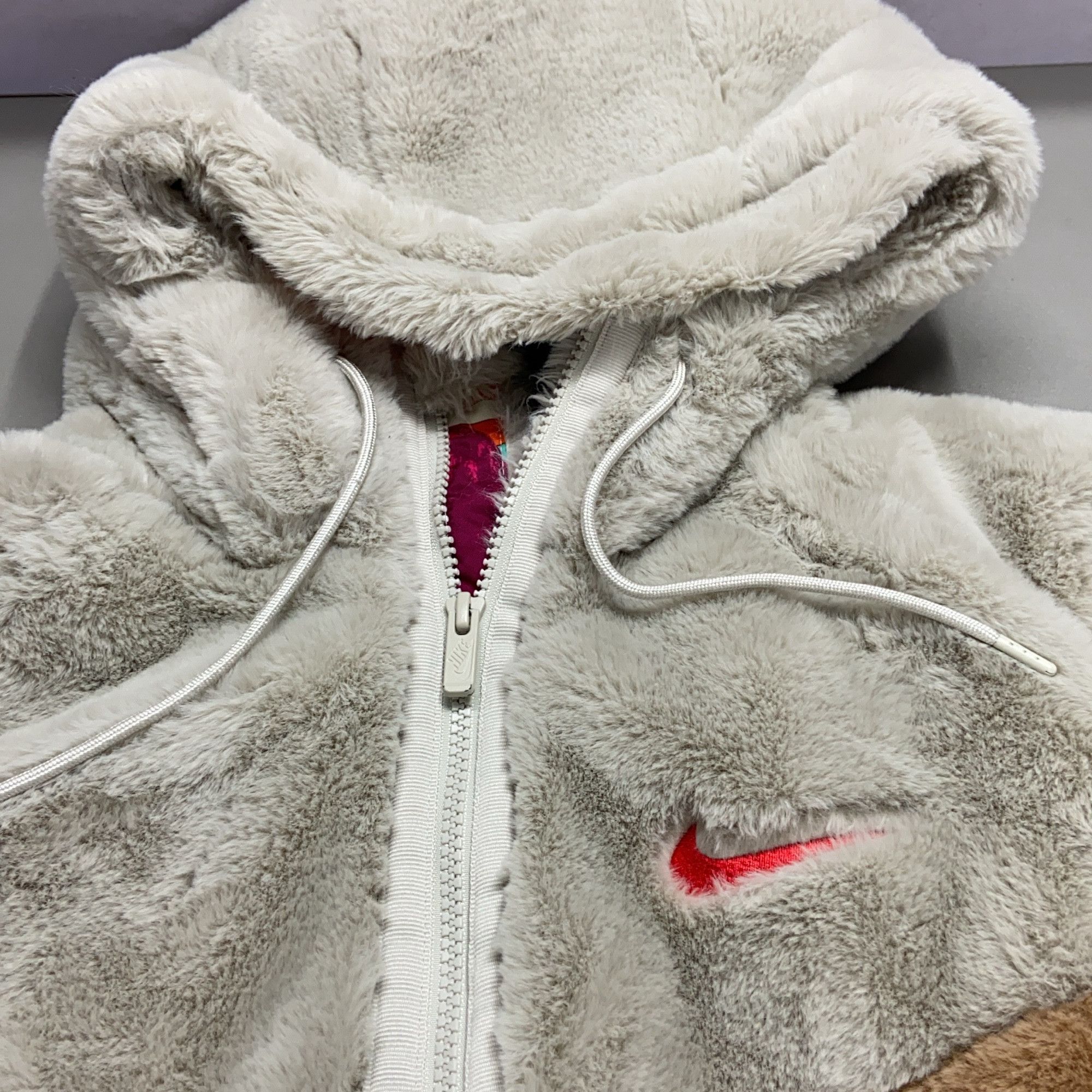 Nike Nike Faux Fur Windrunner Jacket Size XL Size US XL / EU 56 / 4 - 8 Thumbnail