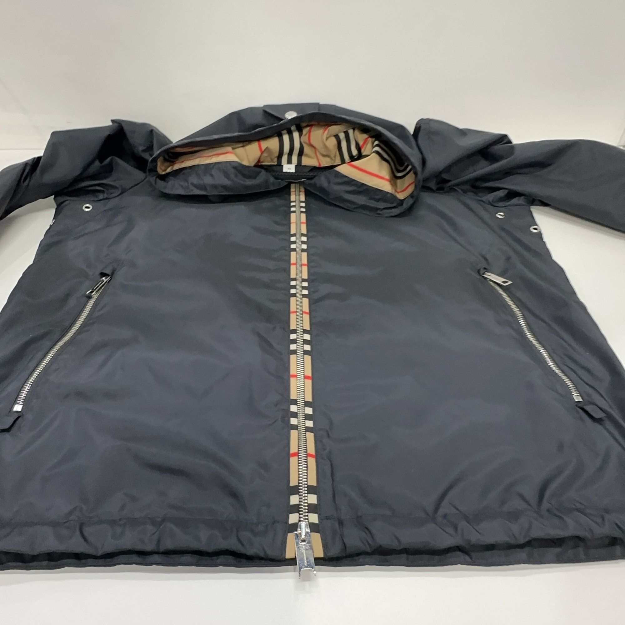Burberry Burberry Nova Check Zip Light Jacket Size M Size US M / EU 48-50 / 2 - 6 Thumbnail