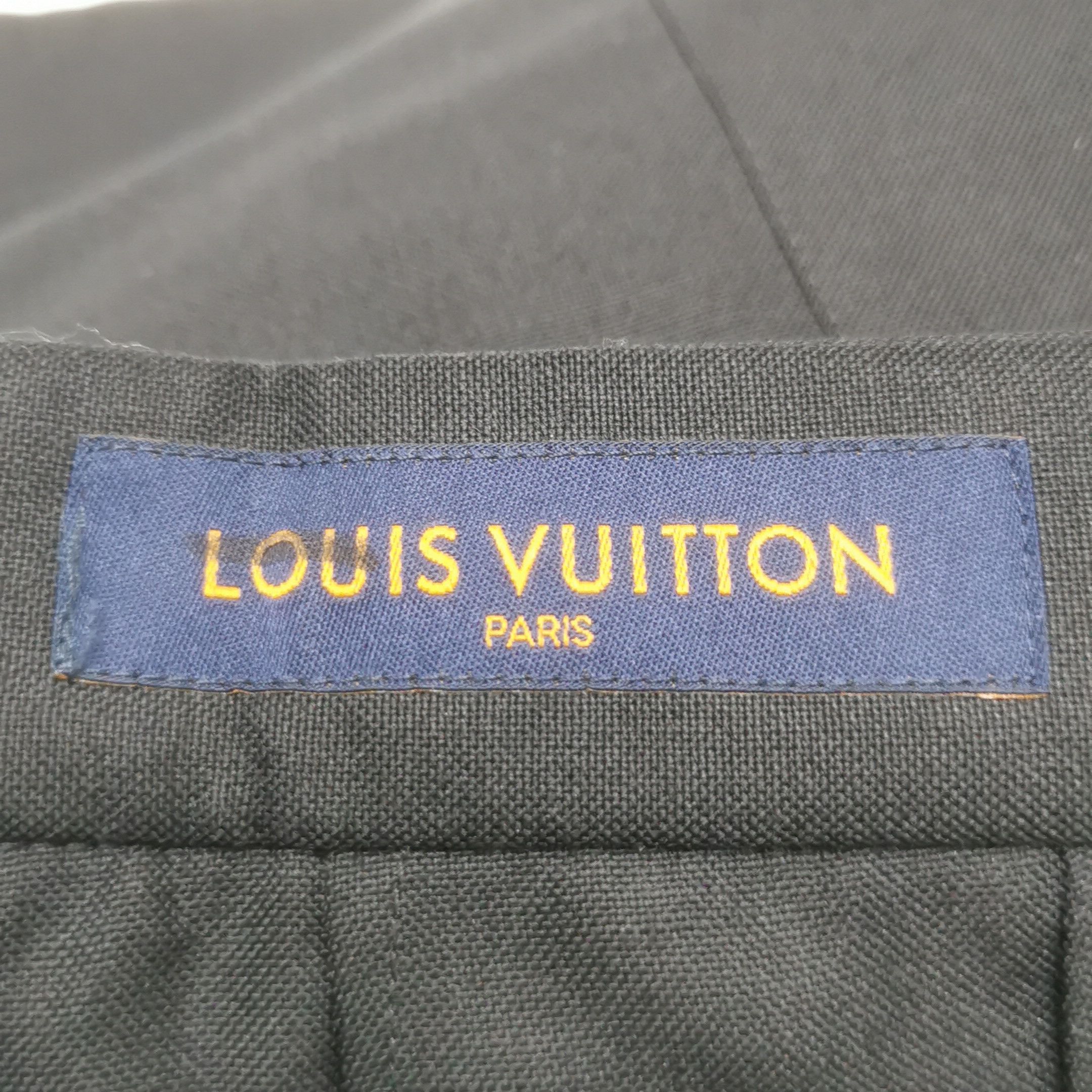 Louis Vuitton Louis Vuitton Men 36 Casual Pants Size US 36 / EU 52 - 8 Thumbnail