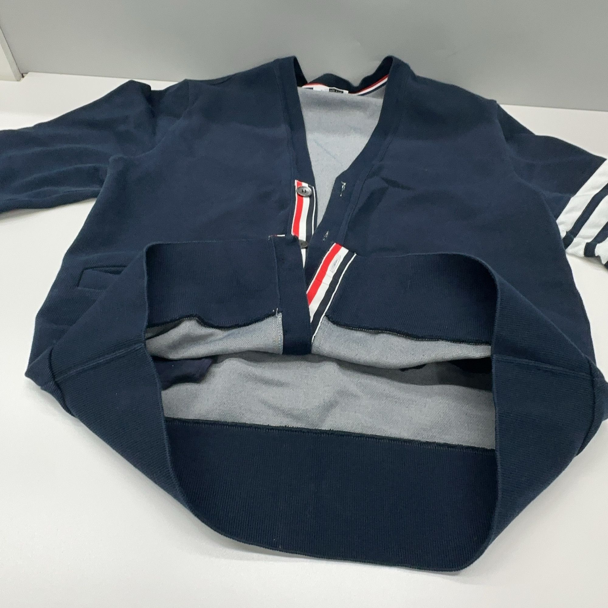 Thom Browne Thom Browne Signature Four-Bar Cardigan Size 3 Size US L / EU 52-54 / 3 - 8 Thumbnail