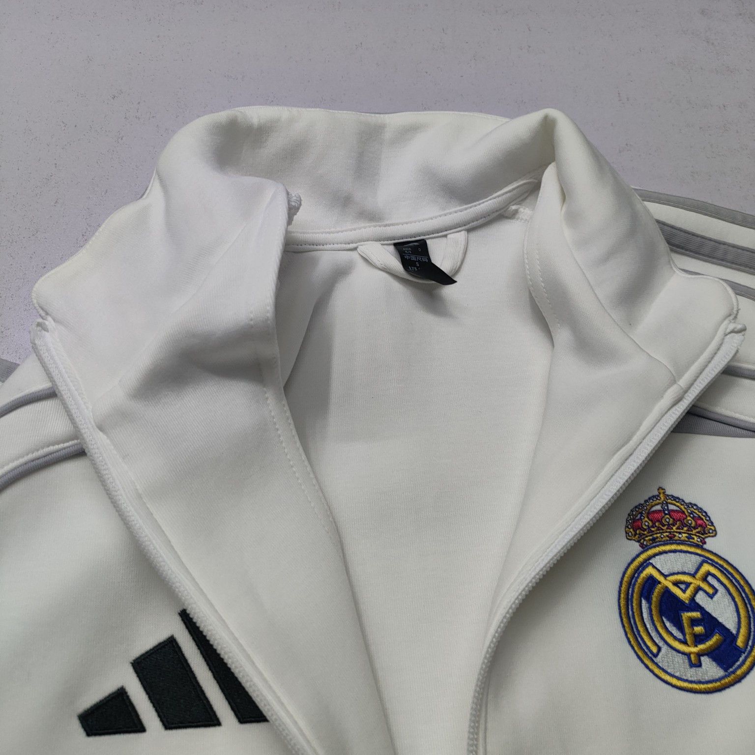 Adidas adidas Real Madrid Track Jacket Size S Size US S / EU 44-46 / 1 - 14 Thumbnail