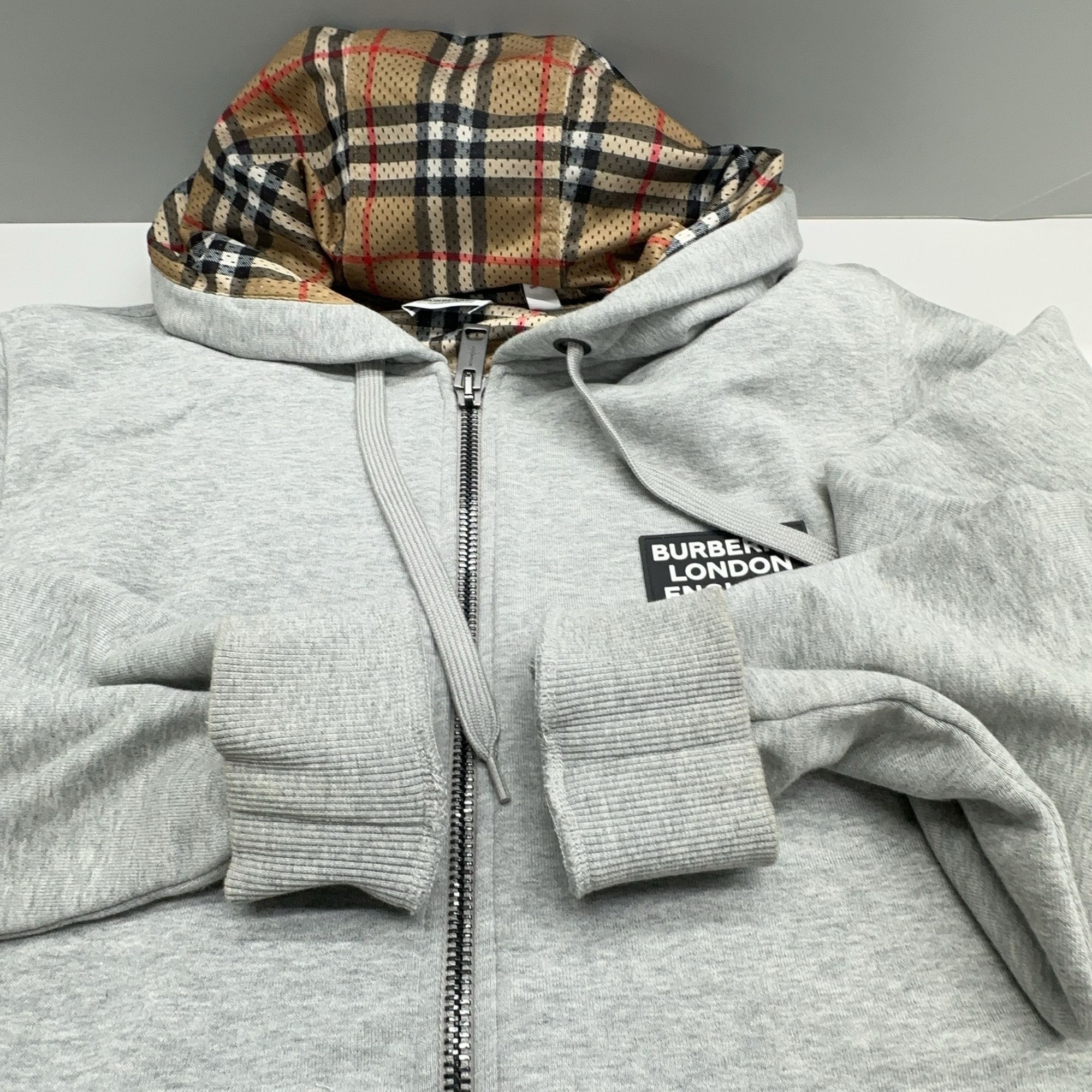 Burberry Burberry Check Lined Logo Patch Zip Hoodie Grey M Size US M / EU 48-50 / 2 - 8 Thumbnail