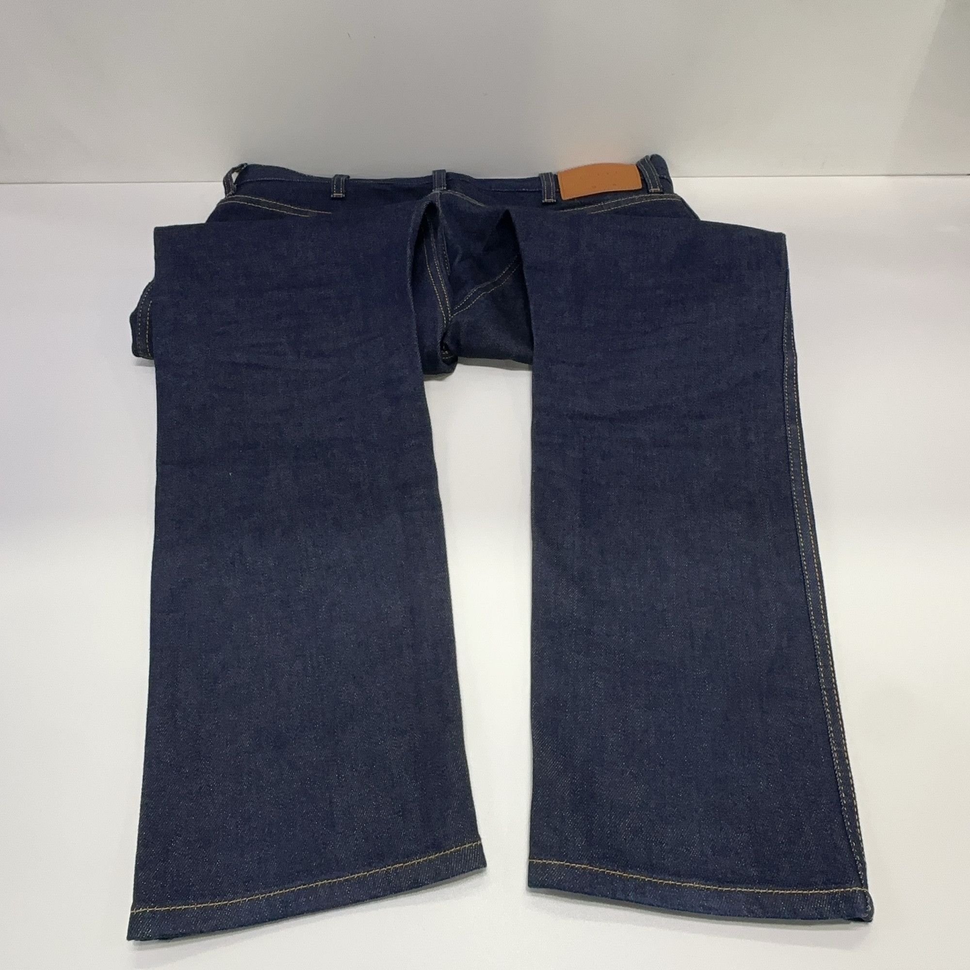 Gucci Gucci Tiger Embroidered Denim Jeans Size 34 Size US 34 / EU 50 - 13 Thumbnail