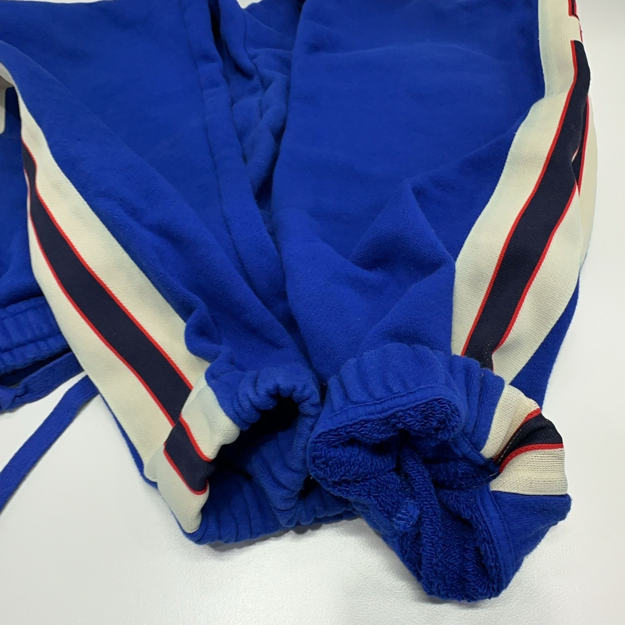 Gucci Gucci Logo Stripe Sweatpants Size M Size US 32 / EU 48 - 9 Thumbnail