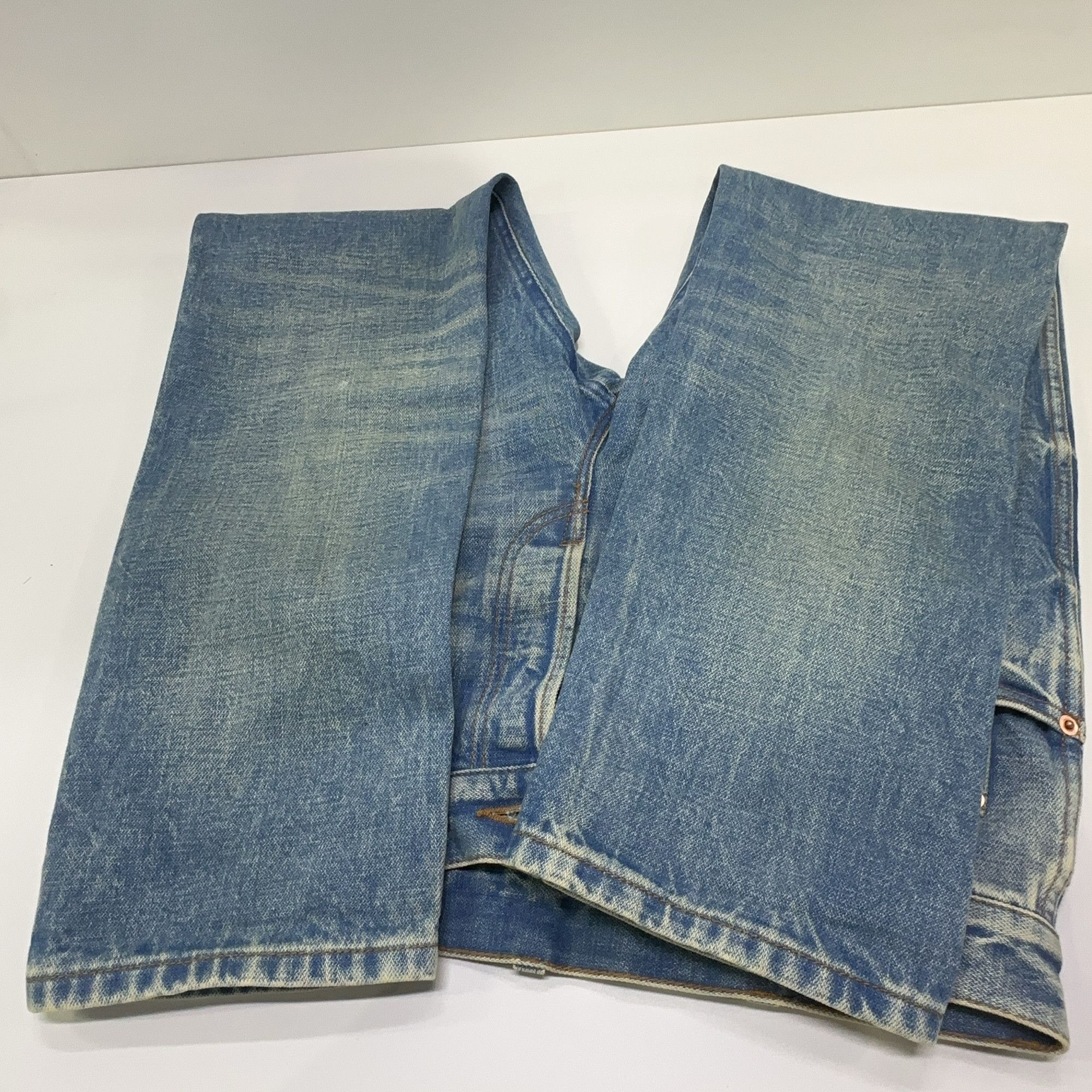 Gucci Gucci Insect Embroidered Denim Jeans Size 32 Size US 32 / EU 48 - 10 Thumbnail