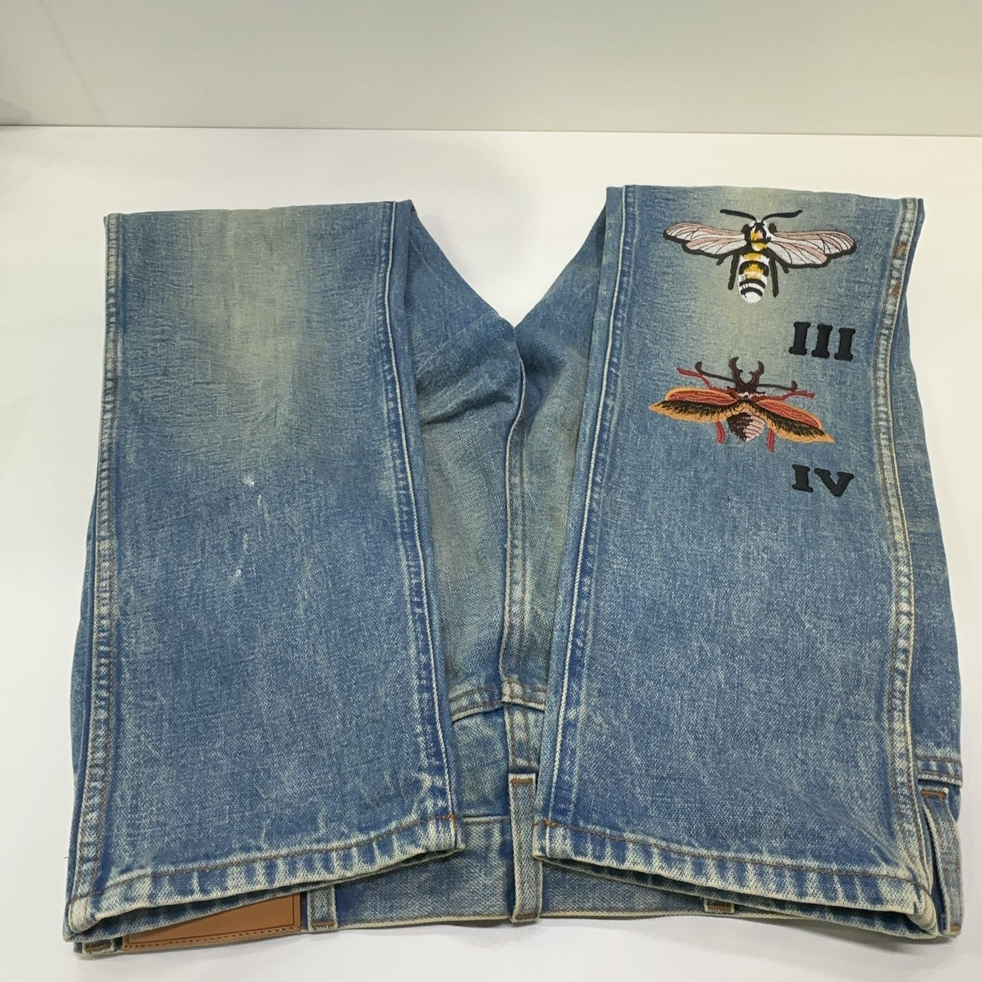 Gucci Gucci Insect Embroidered Denim Jeans Size 32 Size US 32 / EU 48 - 8 Thumbnail