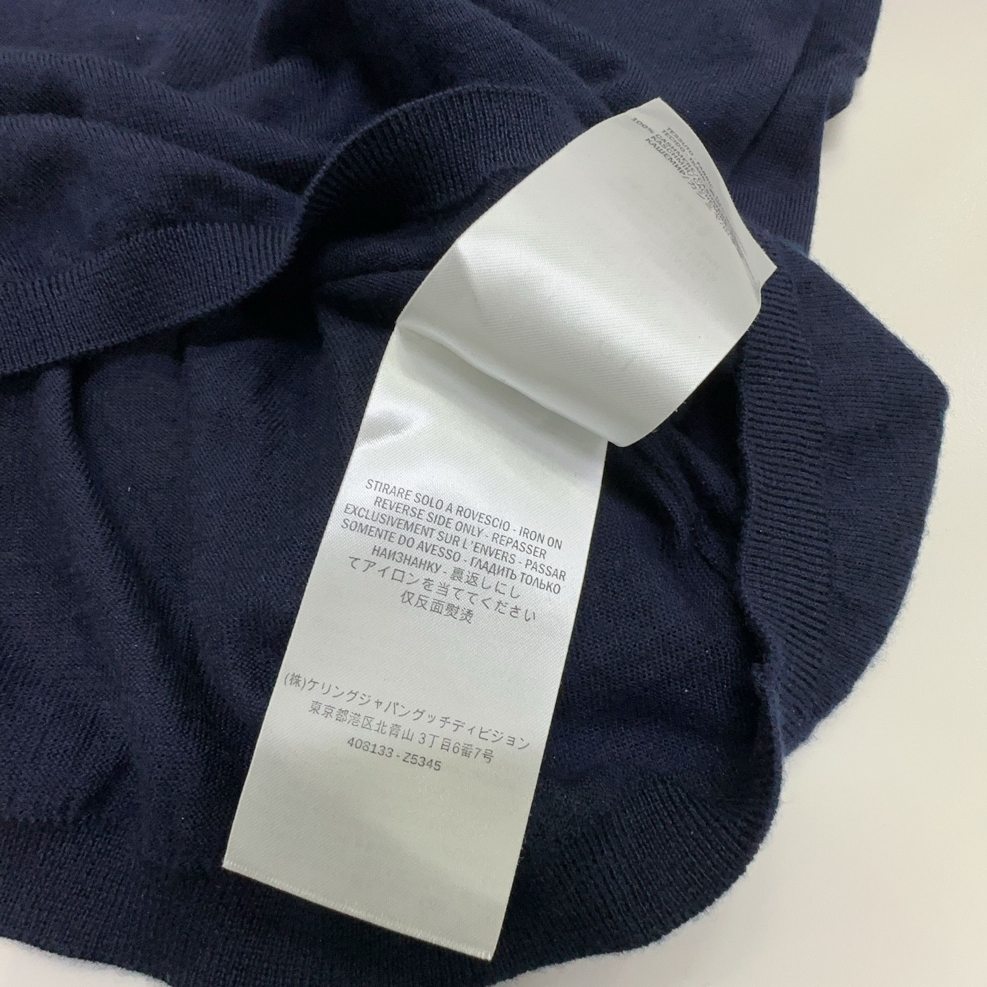 Gucci Gucci Cashmere V-Neck Sweater Size M Size US M / EU 48-50 / 2 - 3 Thumbnail