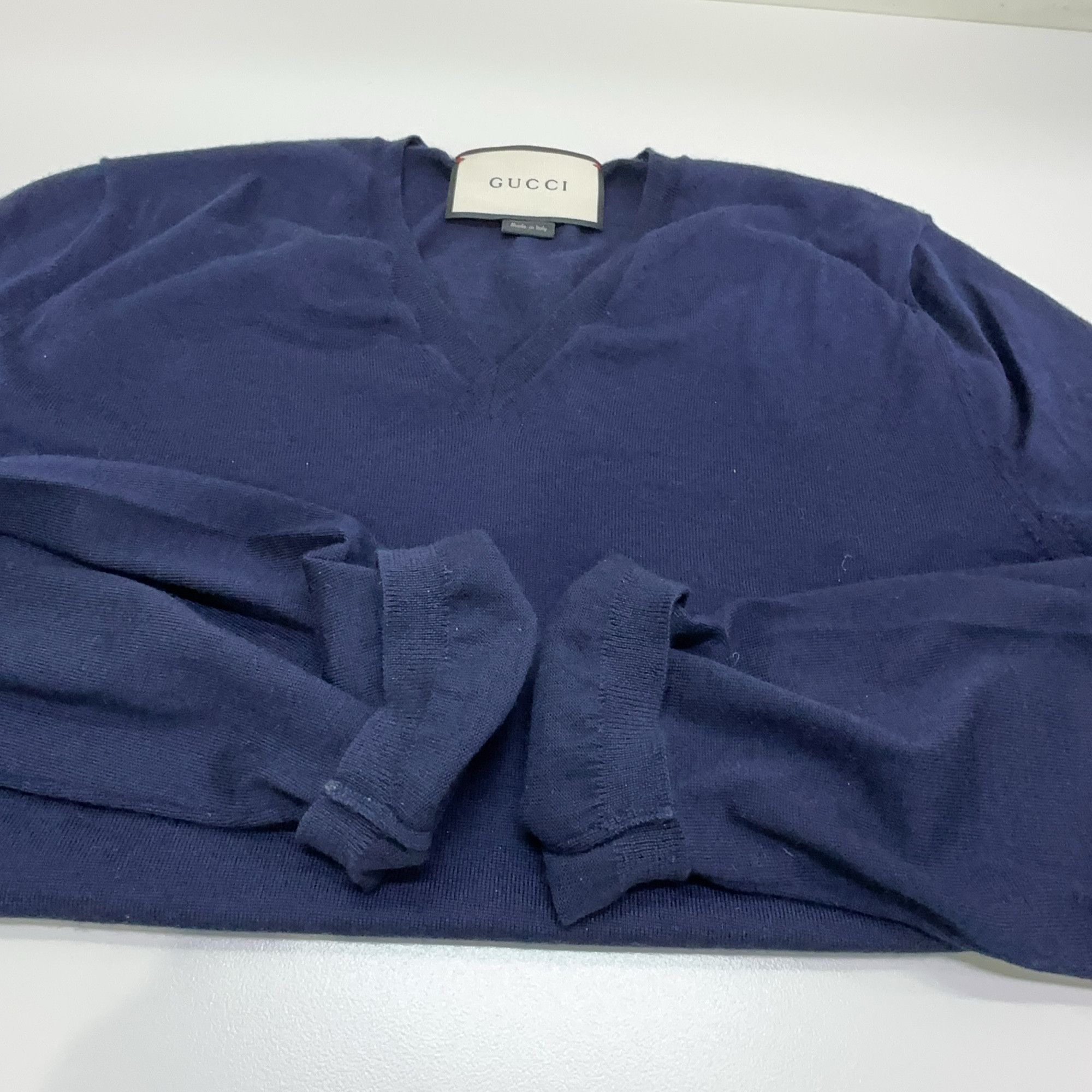 Gucci Gucci Cashmere V-Neck Sweater Size M Size US M / EU 48-50 / 2 - 9 Thumbnail
