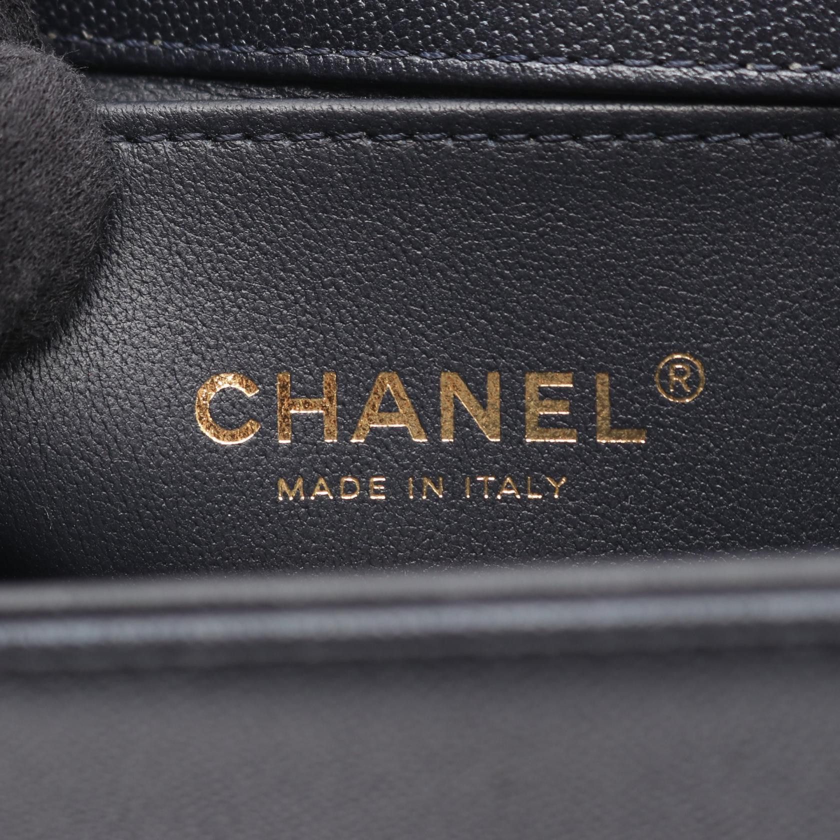 Chanel Chanel Chanel Boy Chanel Leather Shoulder Bag Leather Shoulder Bag AS3018 DUTY FREE for USA Size ONE SIZE - 4 Thumbnail