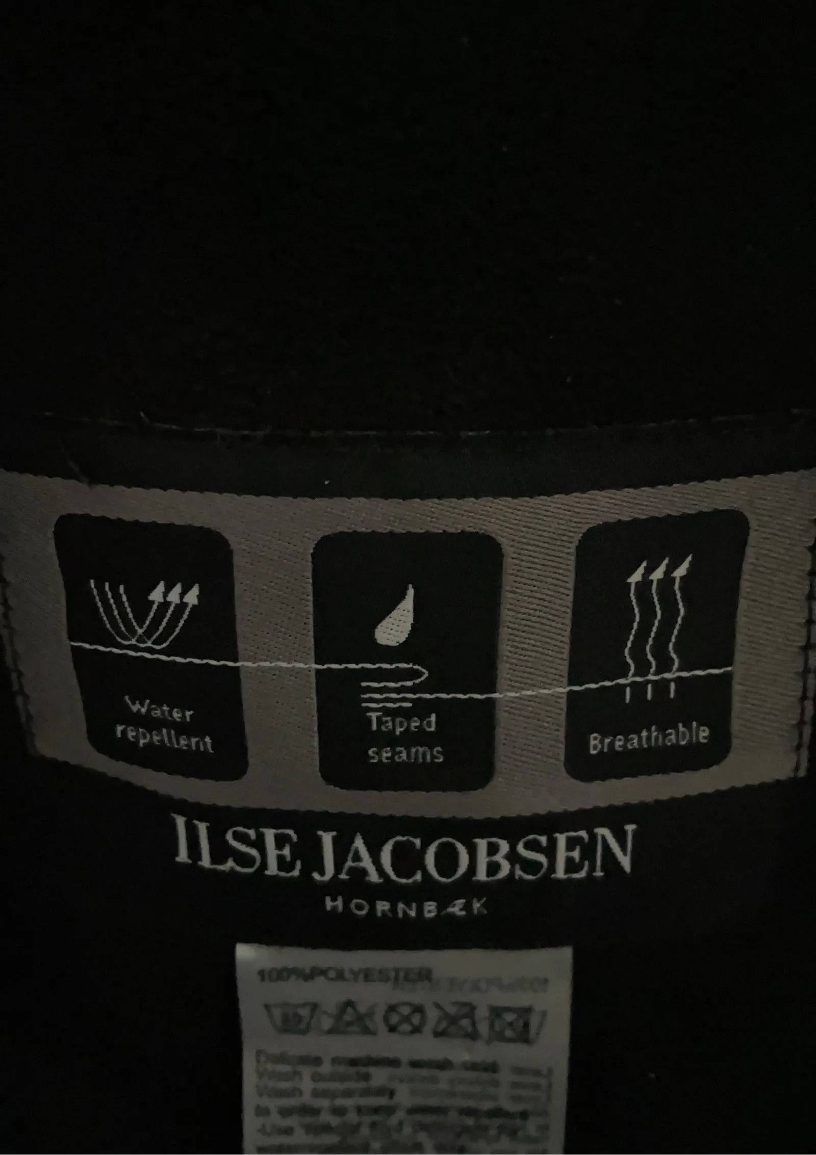 Ilse Jacobsen Ilse Jacobsen RN 137242 Rain Jacket Size XL / US 12-14 / IT 48-50 - 2 Thumbnail