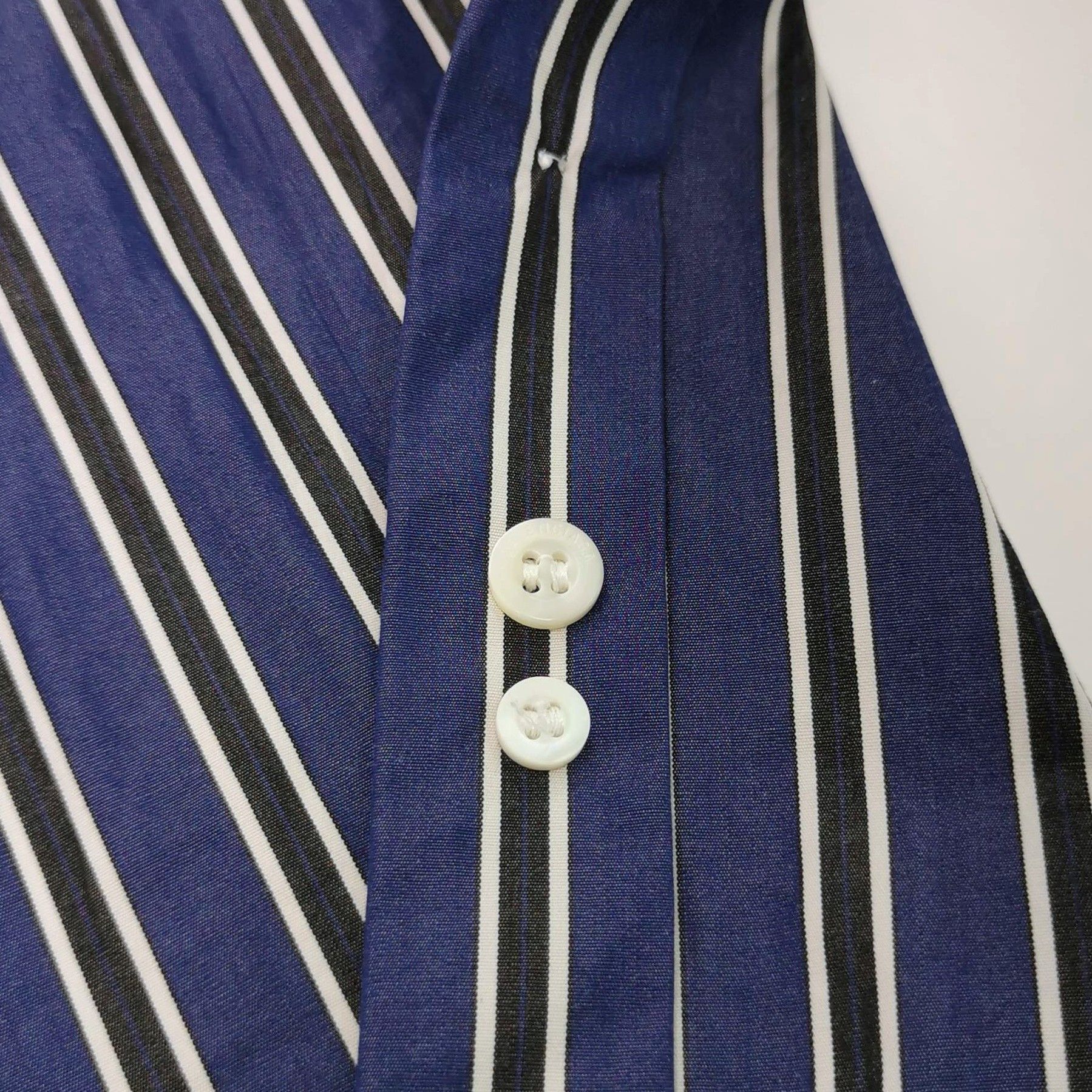 Balenciaga Balenciaga Men xs Button Ups Size US XS / EU 42 / 0 - 3 Thumbnail
