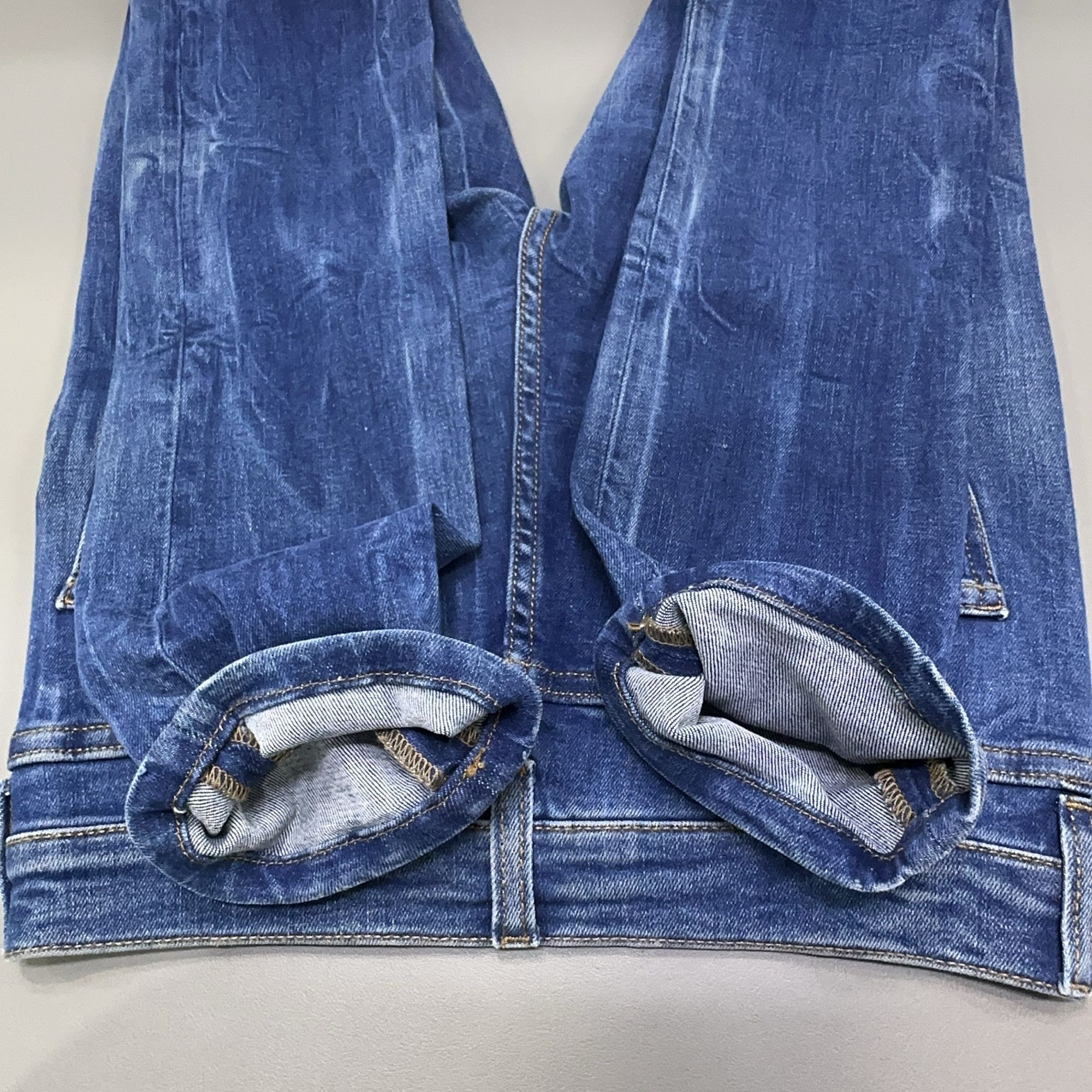 Gucci Gucci Floral Embroidered Jeans Size 24 Size 24" / US 00 / IT 34 - 8 Thumbnail
