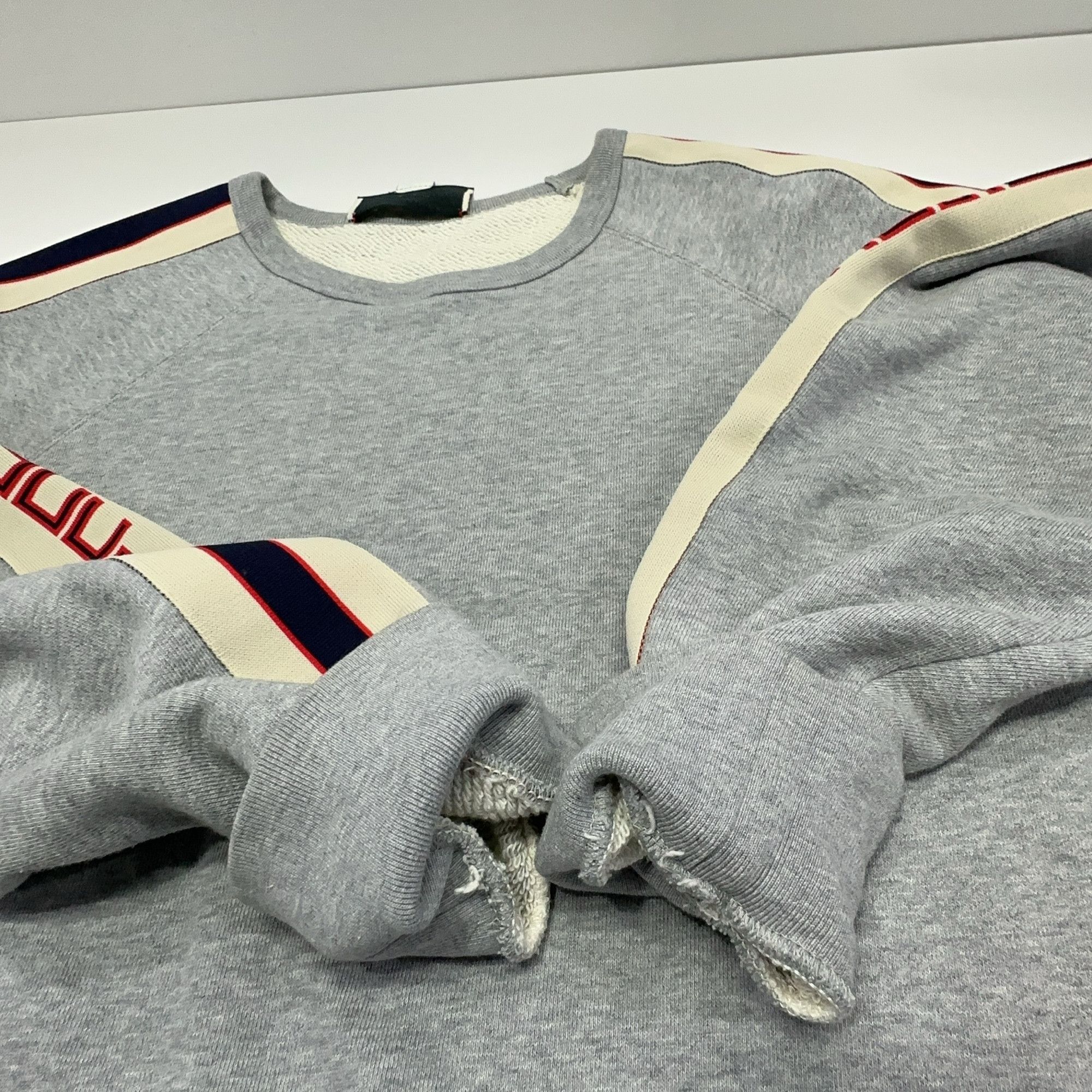Gucci Gucci Logo Side Stripe Sweatshirt Size L Size US L / EU 52-54 / 3 - 12 Thumbnail