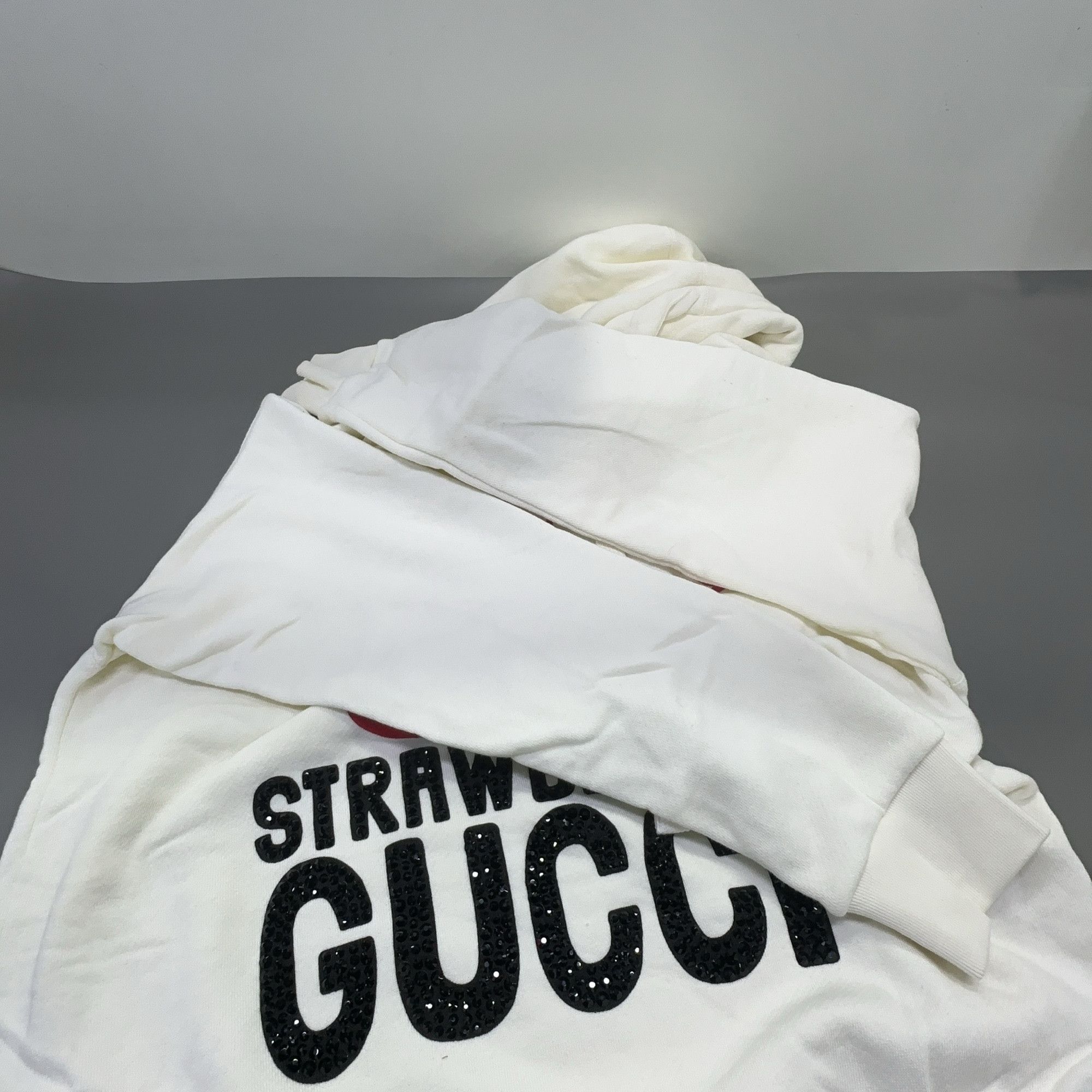 Gucci Gucci Strawberry Logo Hoodie Size XS Size US XS / EU 42 / 0 - 7 Thumbnail