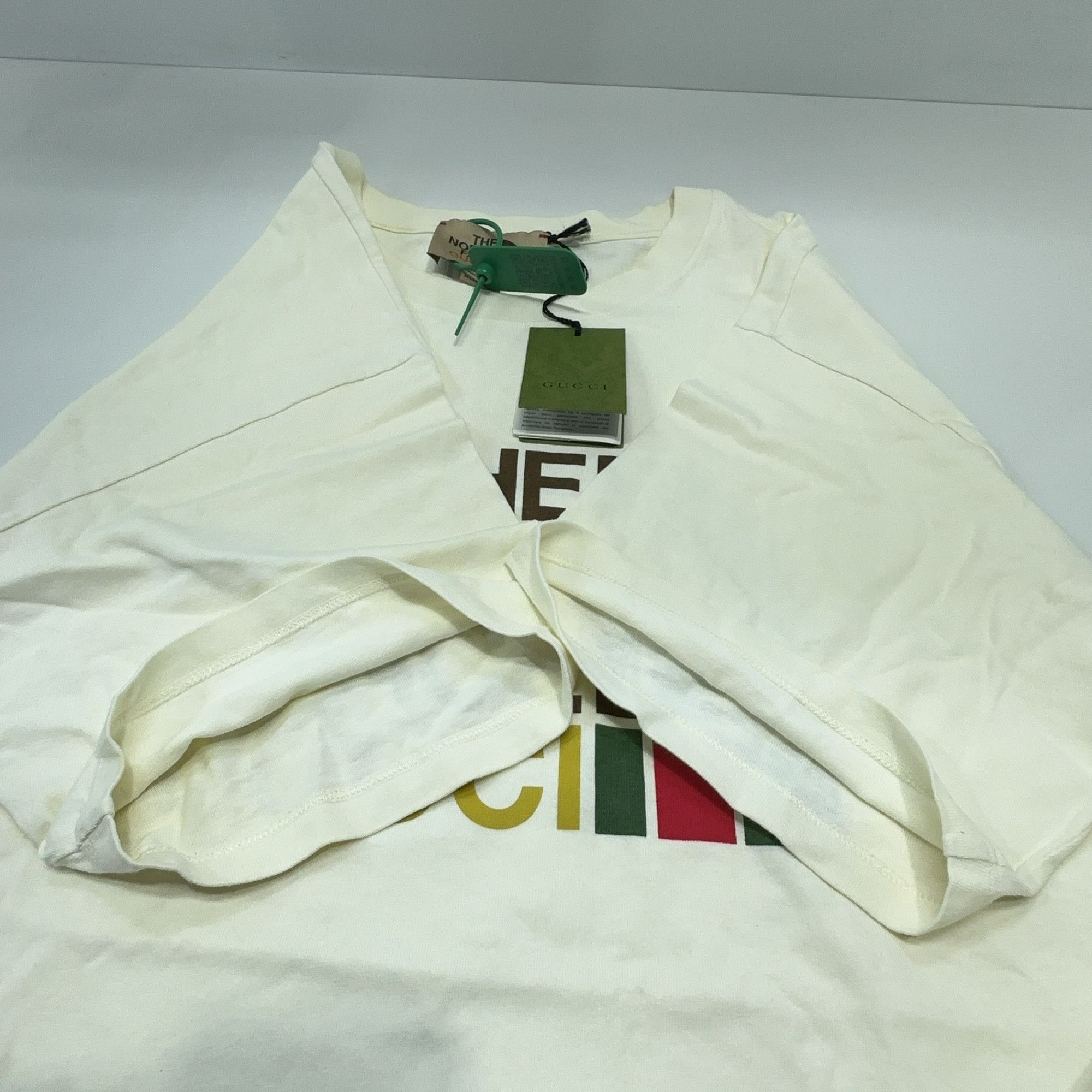 Gucci Gucci x The North Face Logo T-Shirt Size L Size US L / EU 52-54 / 3 - 11 Thumbnail