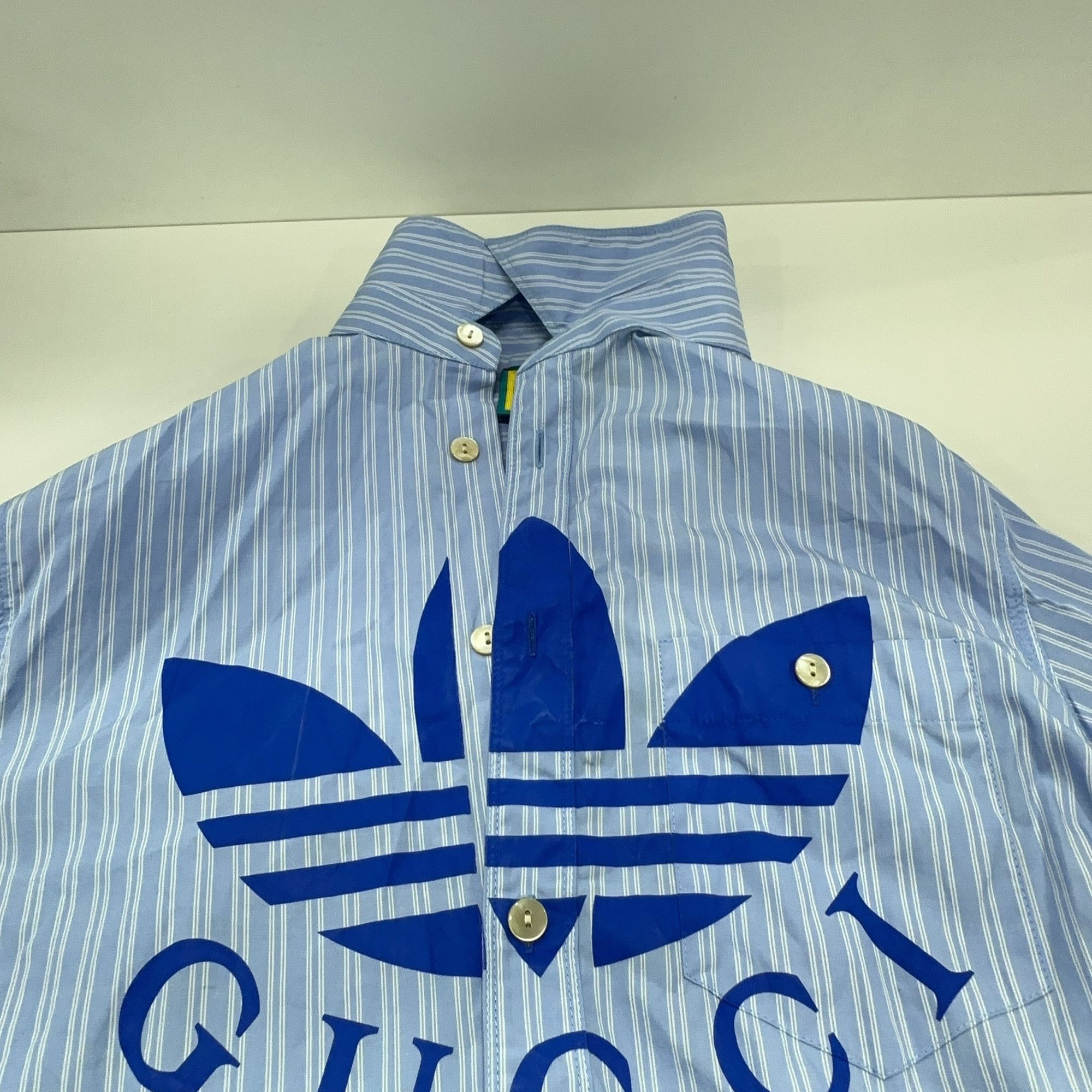 Gucci Gucci x Adidas Stripe Logo Button Up Shirt Size S Size US S / EU 44-46 / 1 - 7 Thumbnail