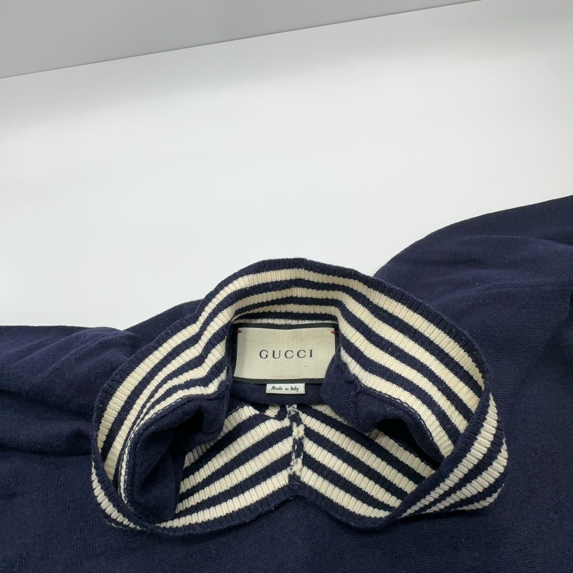 Gucci Gucci Bee V-Neck Knit Sweater Size L Size US L / EU 52-54 / 3 - 11 Thumbnail