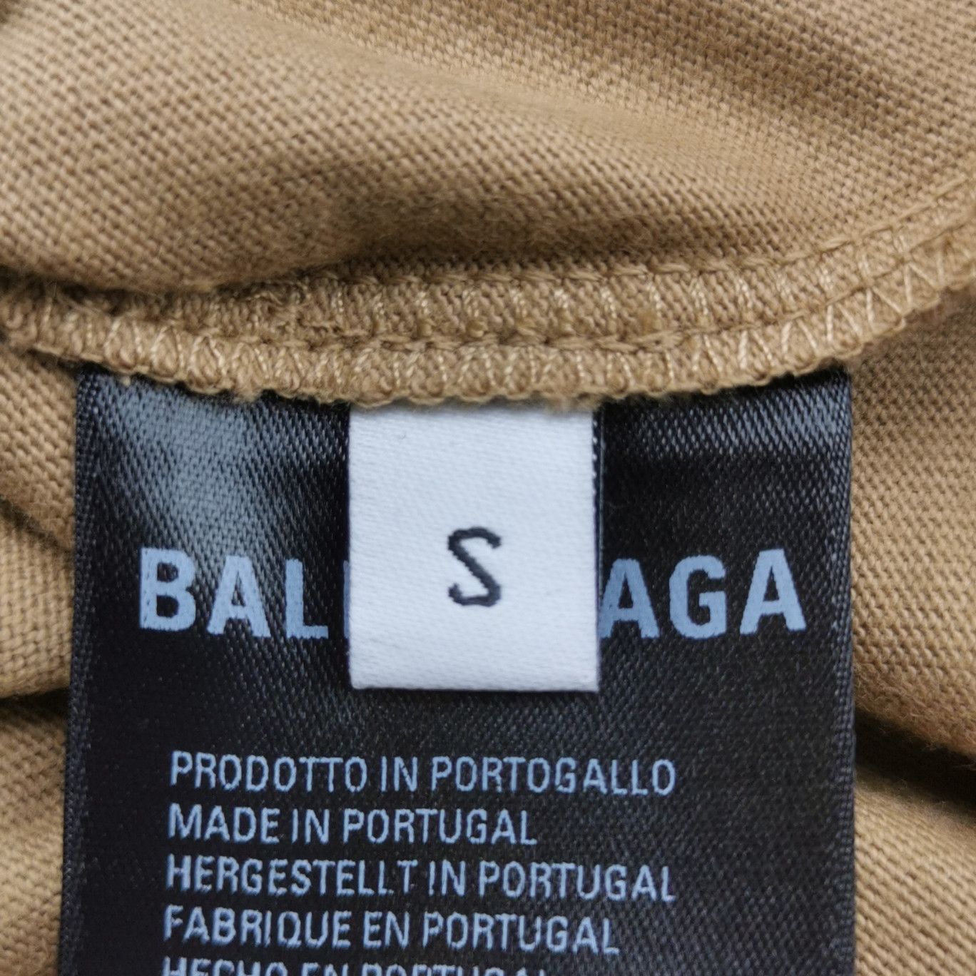 Balenciaga Balenciaga Men s Short Sleeve Shirts Size US S / EU 44-46 / 1 - 7 Thumbnail