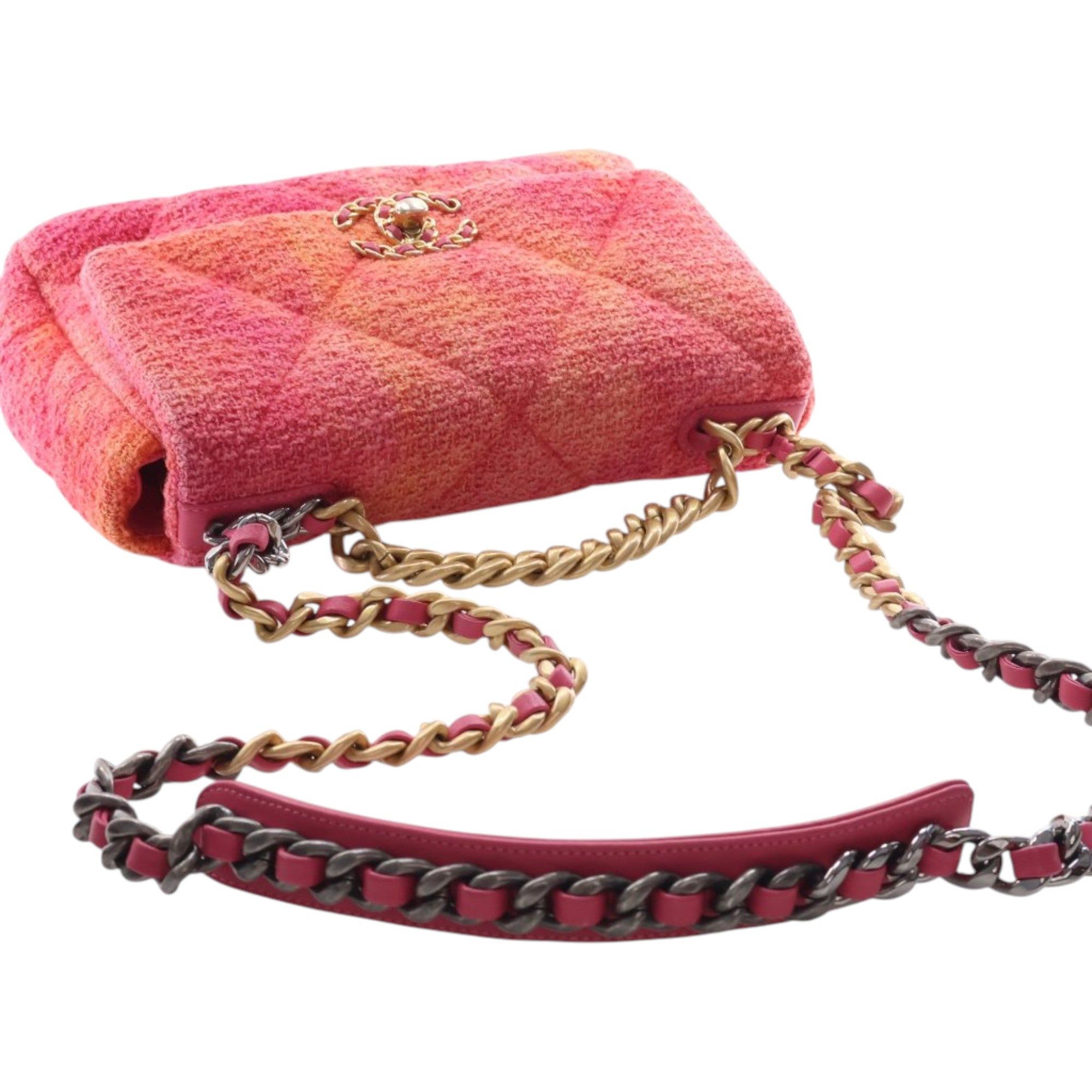 Chanel Medium Tweed Ombre 19 Flap Size ONE SIZE - 14 Thumbnail