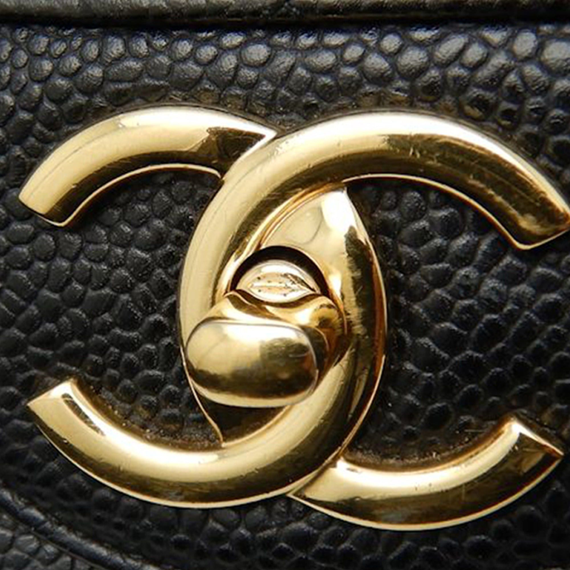 Chanel Maxi Classic Caviar Double Flap Size ONE SIZE - 11 Thumbnail