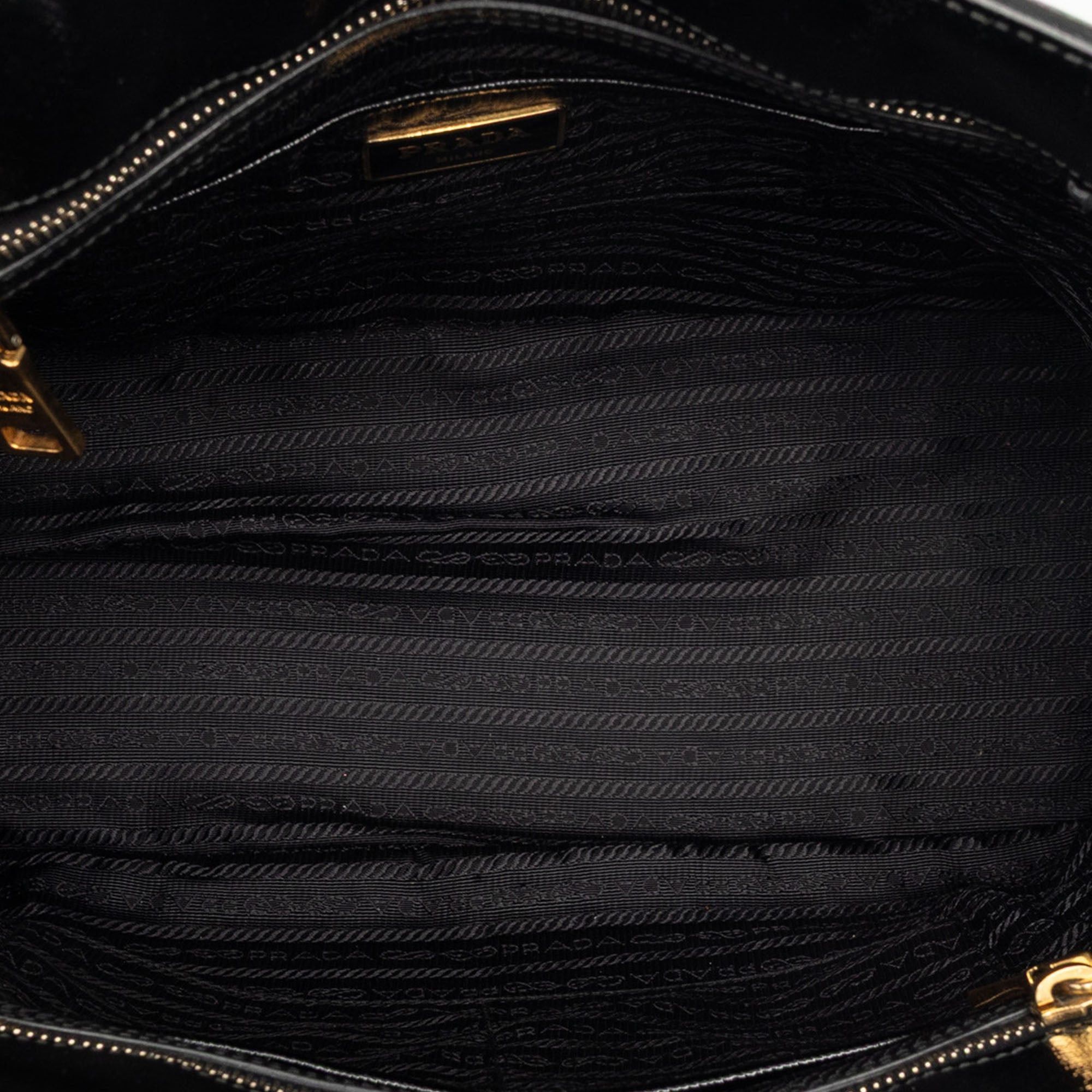 Prada Saffiano Vernice Trimmed Tessuto Parabole Tote Size ONE SIZE - 4 Thumbnail