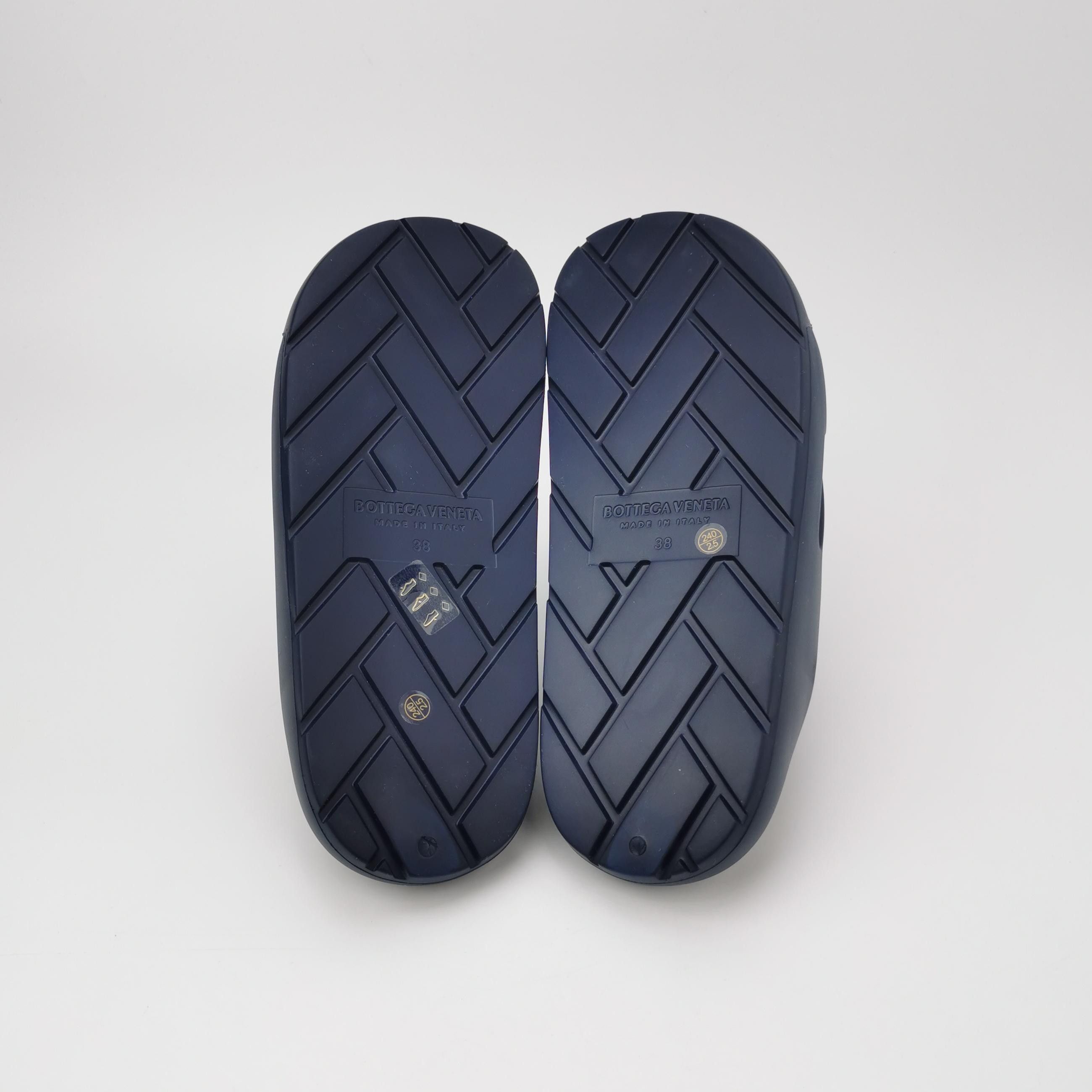 Bottega Veneta Bottega Veneta Men 5.5 Sandals Size US 5.5 / EU 38 - 5 Thumbnail