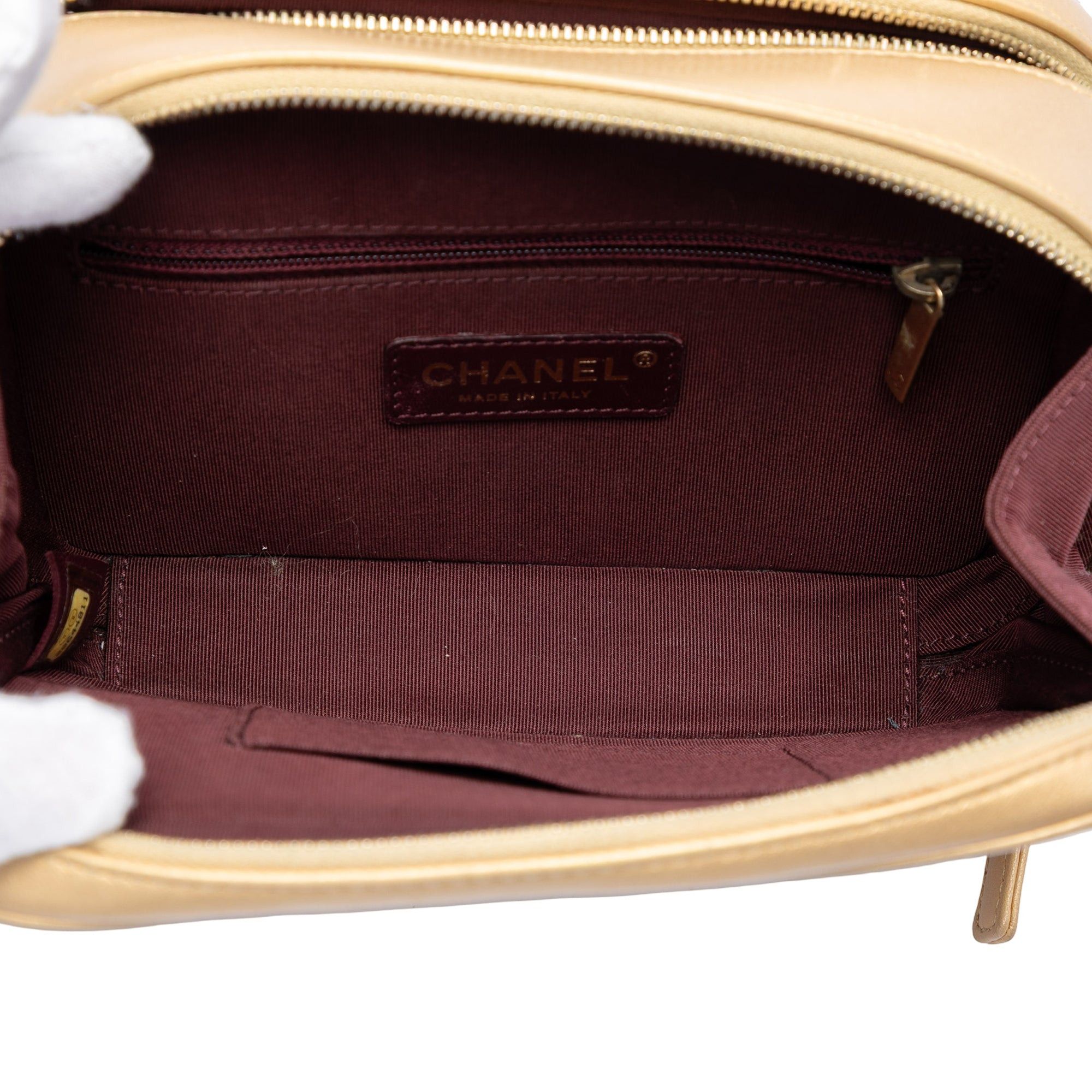 Chanel Small Quilted Lambskin Coco Boy Camera Bag Size ONE SIZE - 4 Thumbnail