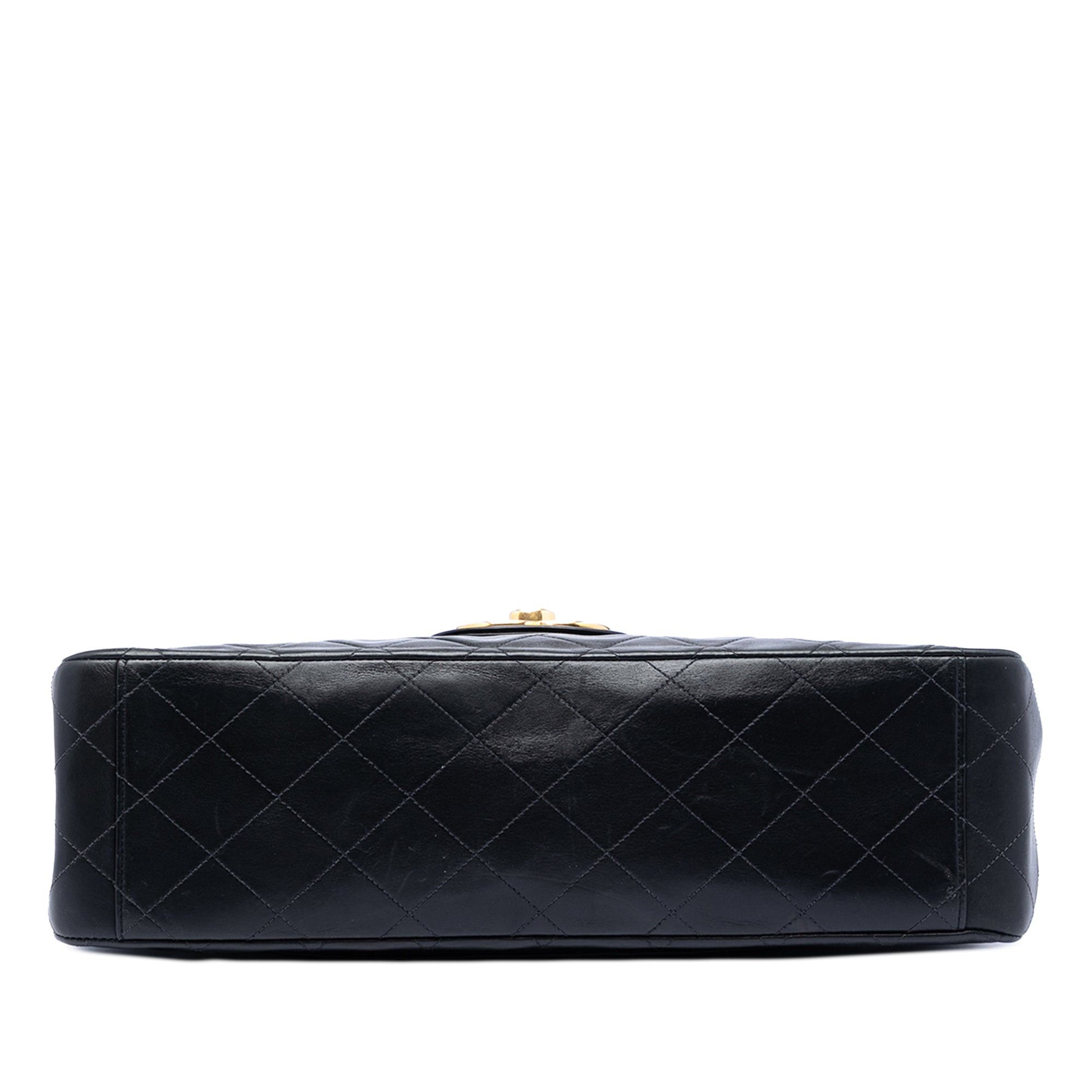 Chanel Maxi XL Classic Lambskin Single Flap Size ONE SIZE - 3 Thumbnail