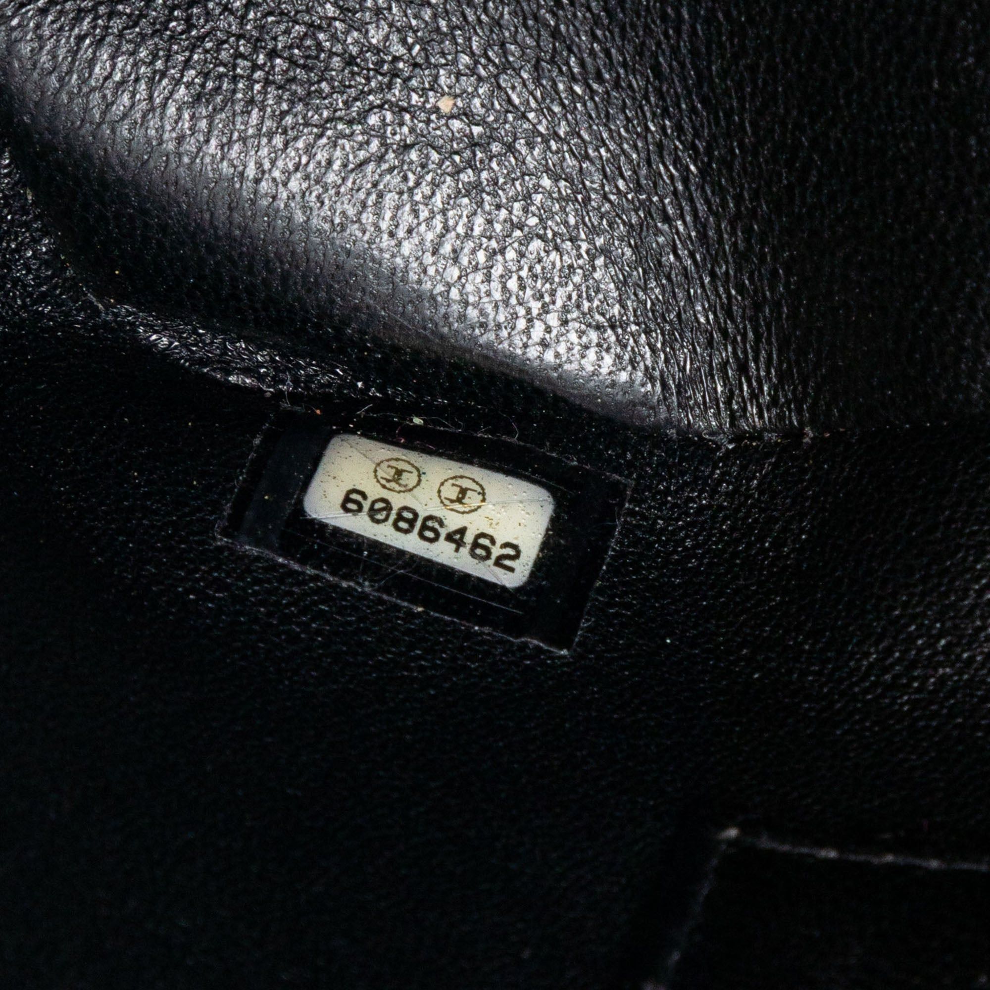 Chanel Lambskin Medallion Tote Size ONE SIZE - 6 Thumbnail