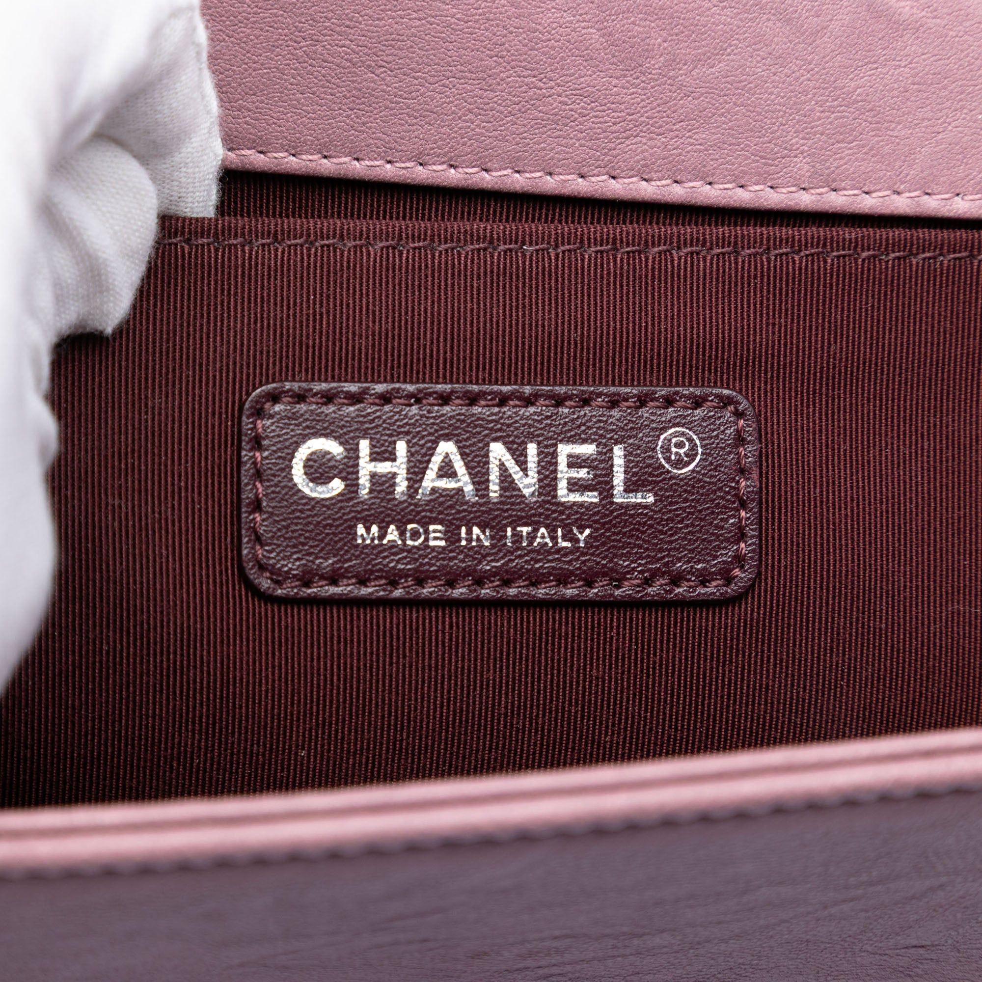 Chanel Old Medium Quilted Crumpled Calfskin Studded Boy Flap Size ONE SIZE - 5 Thumbnail