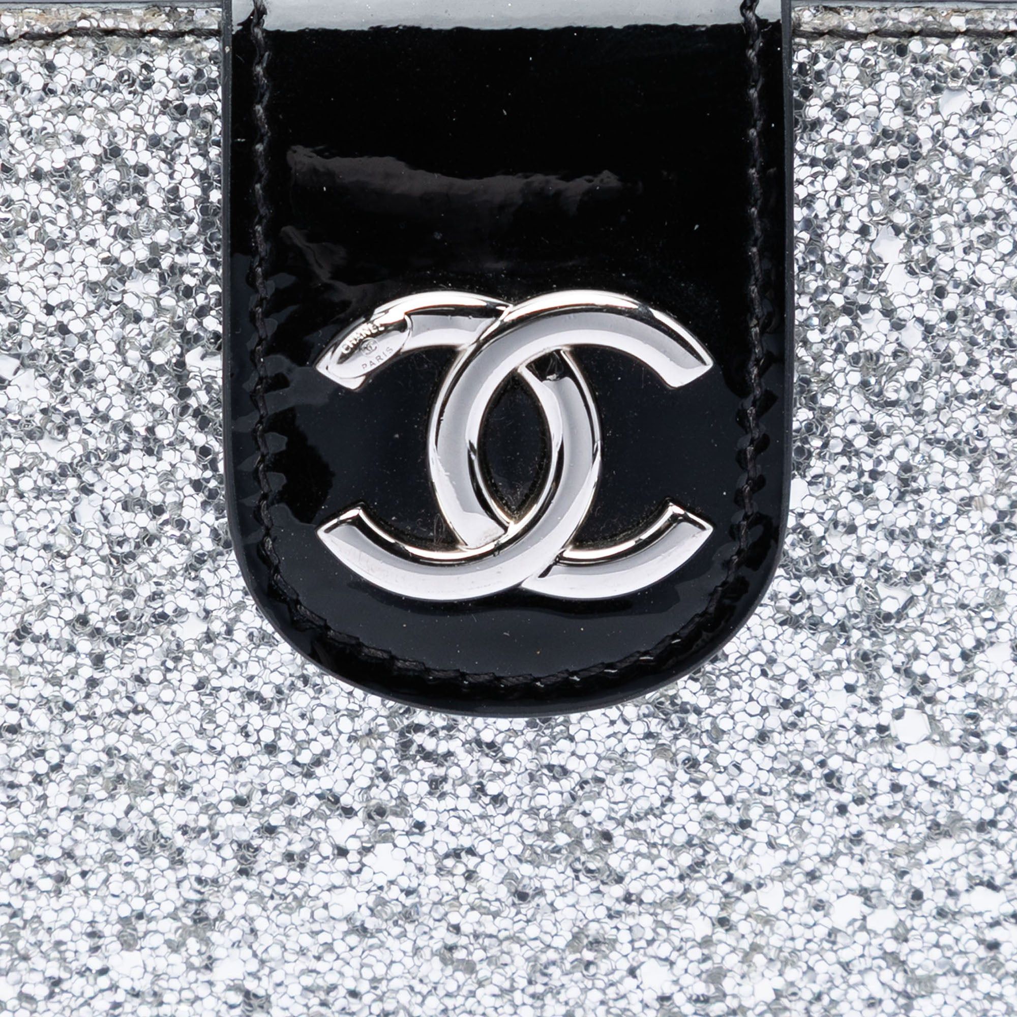 Chanel Glitter Patent Evening On The Moon Camera Case Size ONE SIZE - 5 Thumbnail