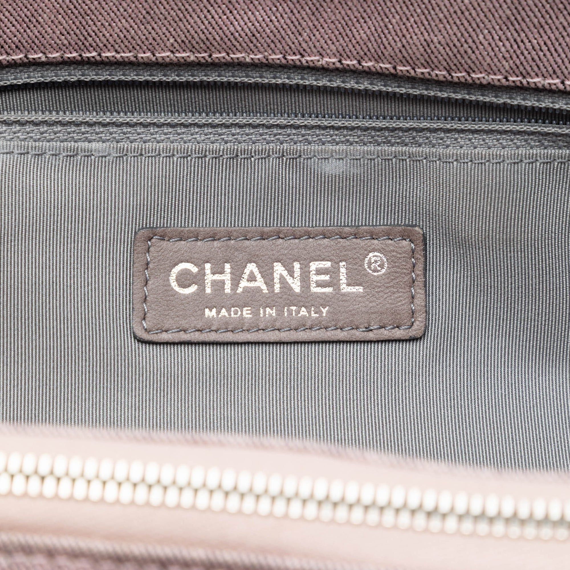 Chanel Large CC Quilted Denim Tote Size ONE SIZE - 5 Thumbnail